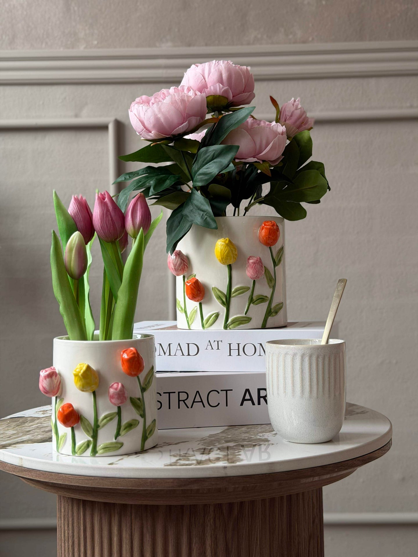 Porselensskjulere med tulipaner - flere størrelser