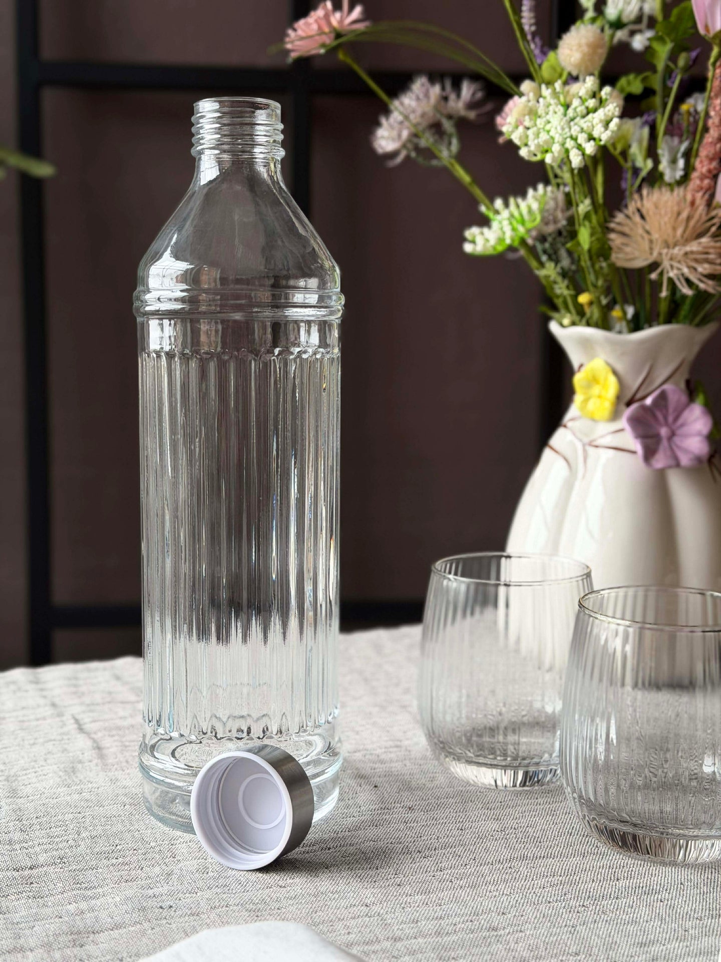 Vannflaske med metallokk - 1000 ml.