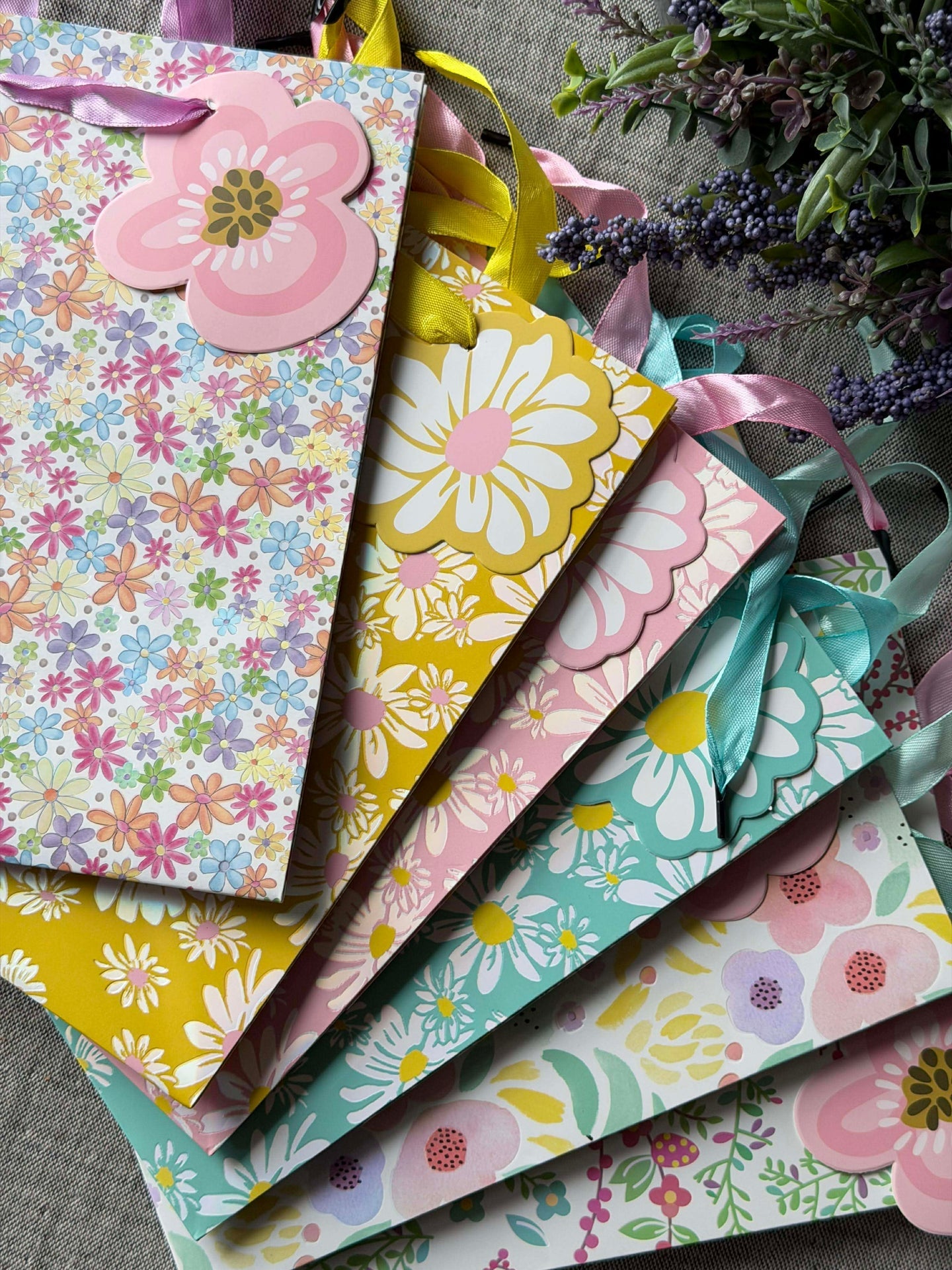 Gavepose small - Color Mix 1 stk.