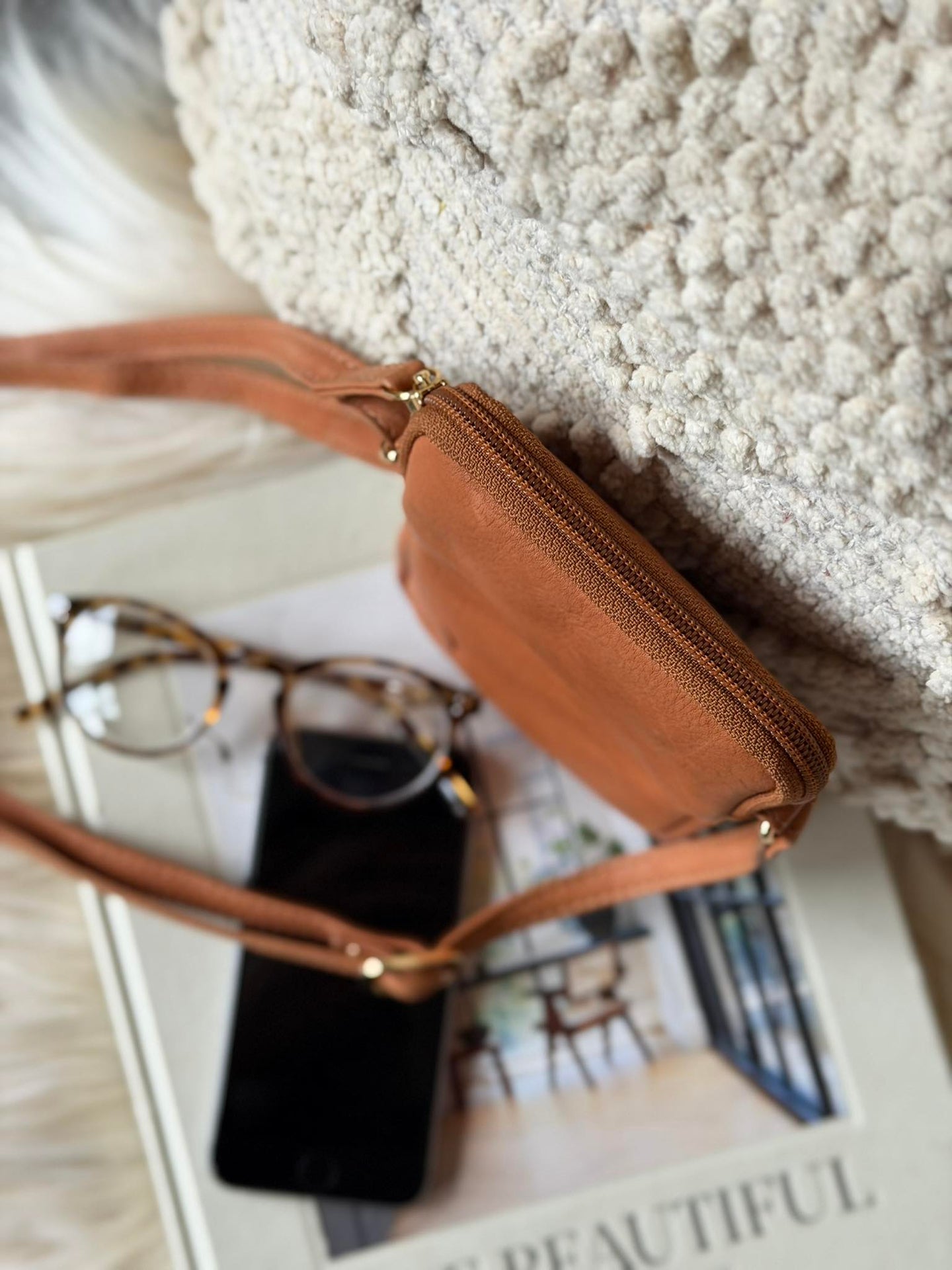 Mobilveske Misse - Cognac / gold
