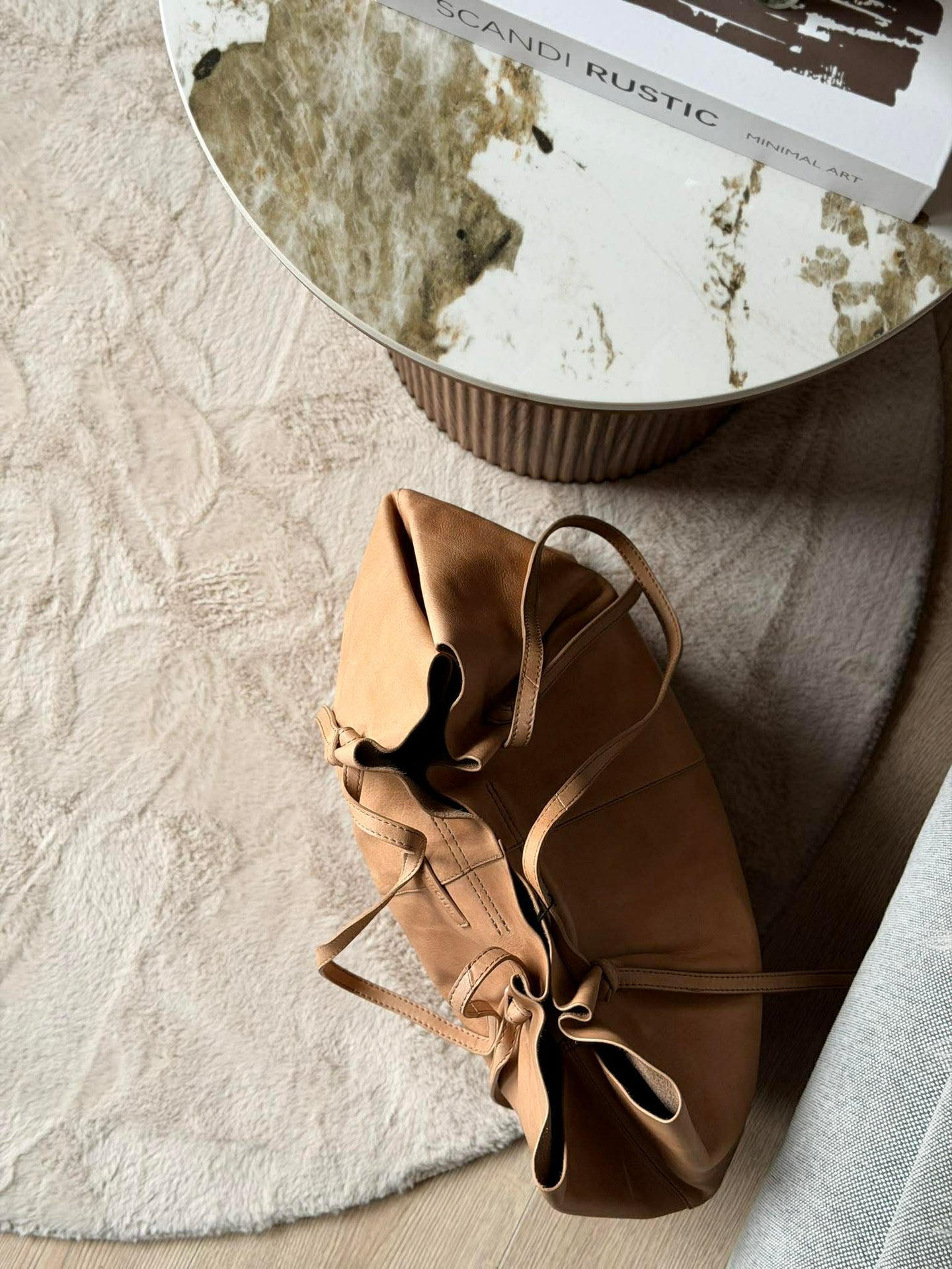 Shopper XL i myk skinnkvalitet - Sand