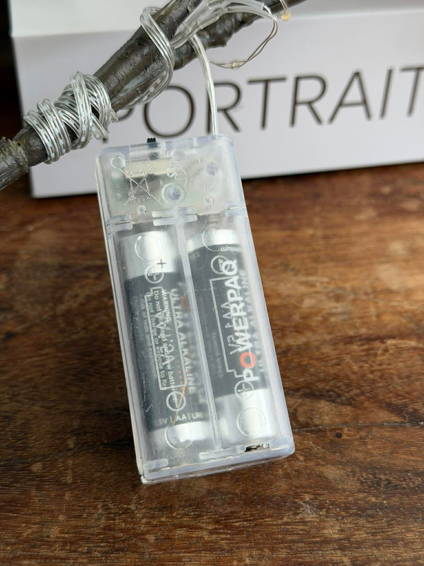 Kirsebærgren med lys - Hvit