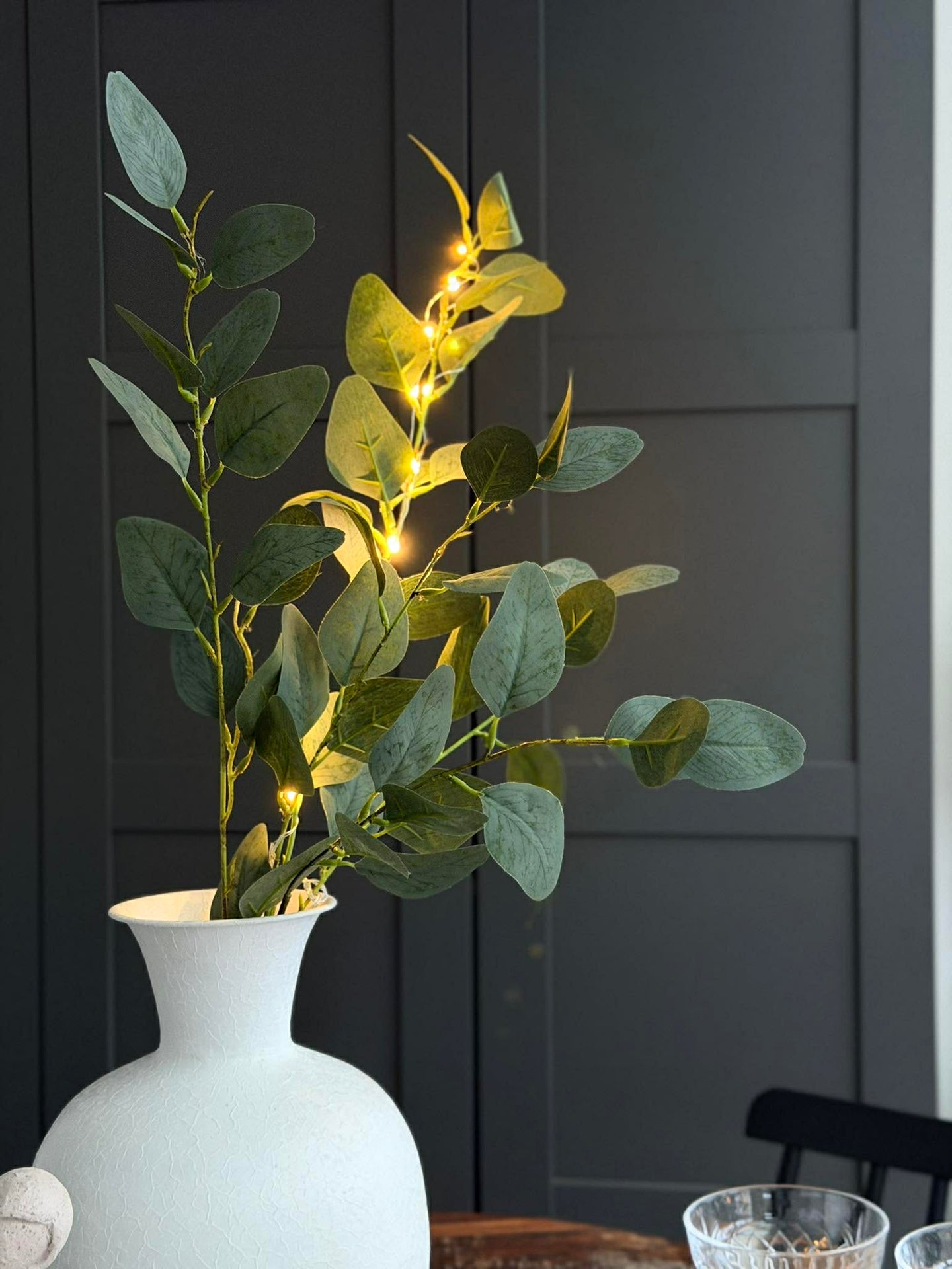 Eukalyptus gren med lys - 100 cm