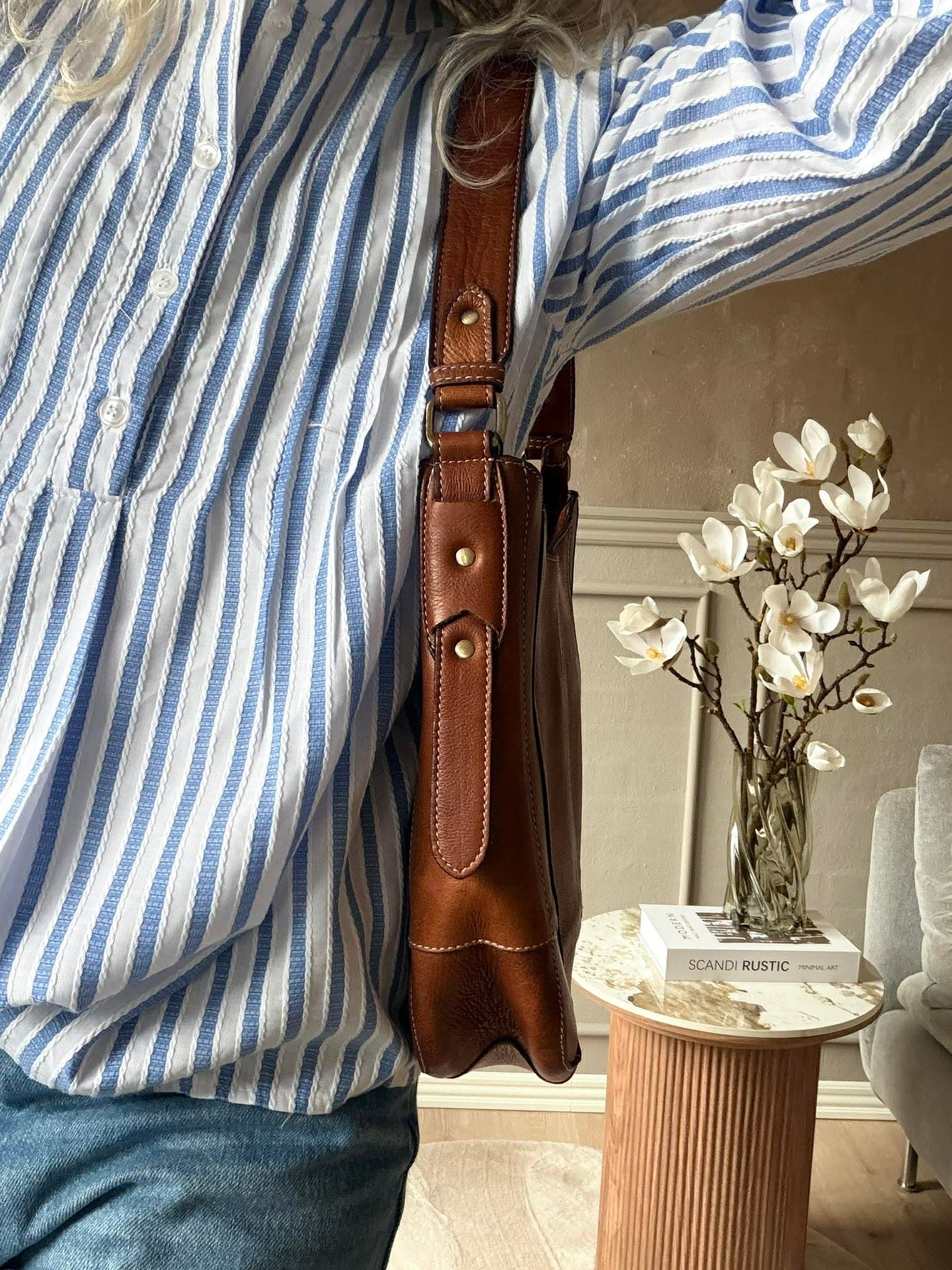 Skulderveske Neri Small - Walnut