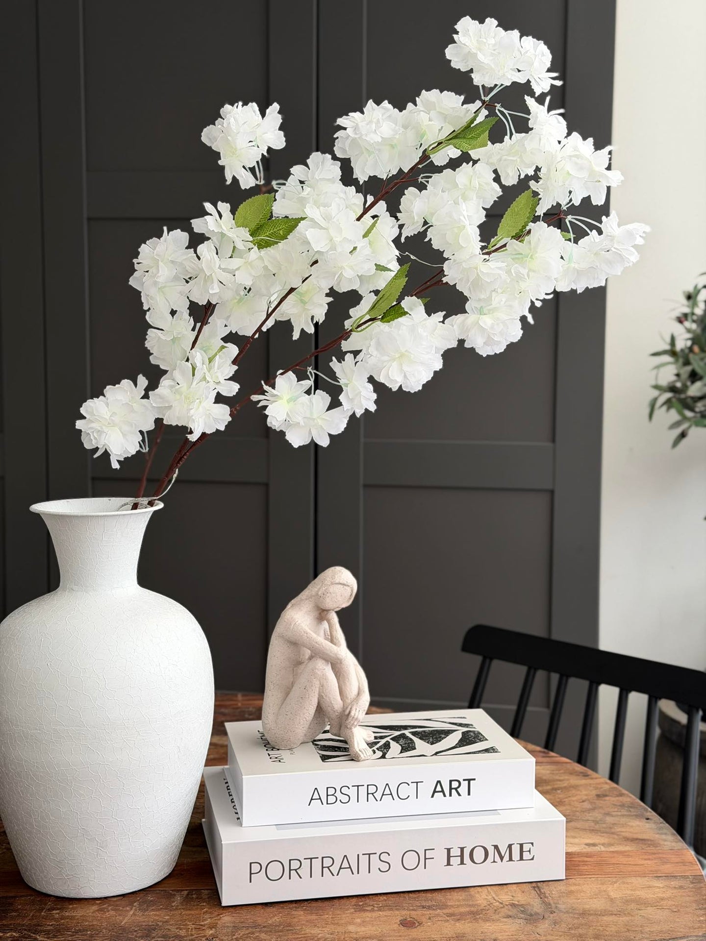 Kirsebærgren med lys - Hvit