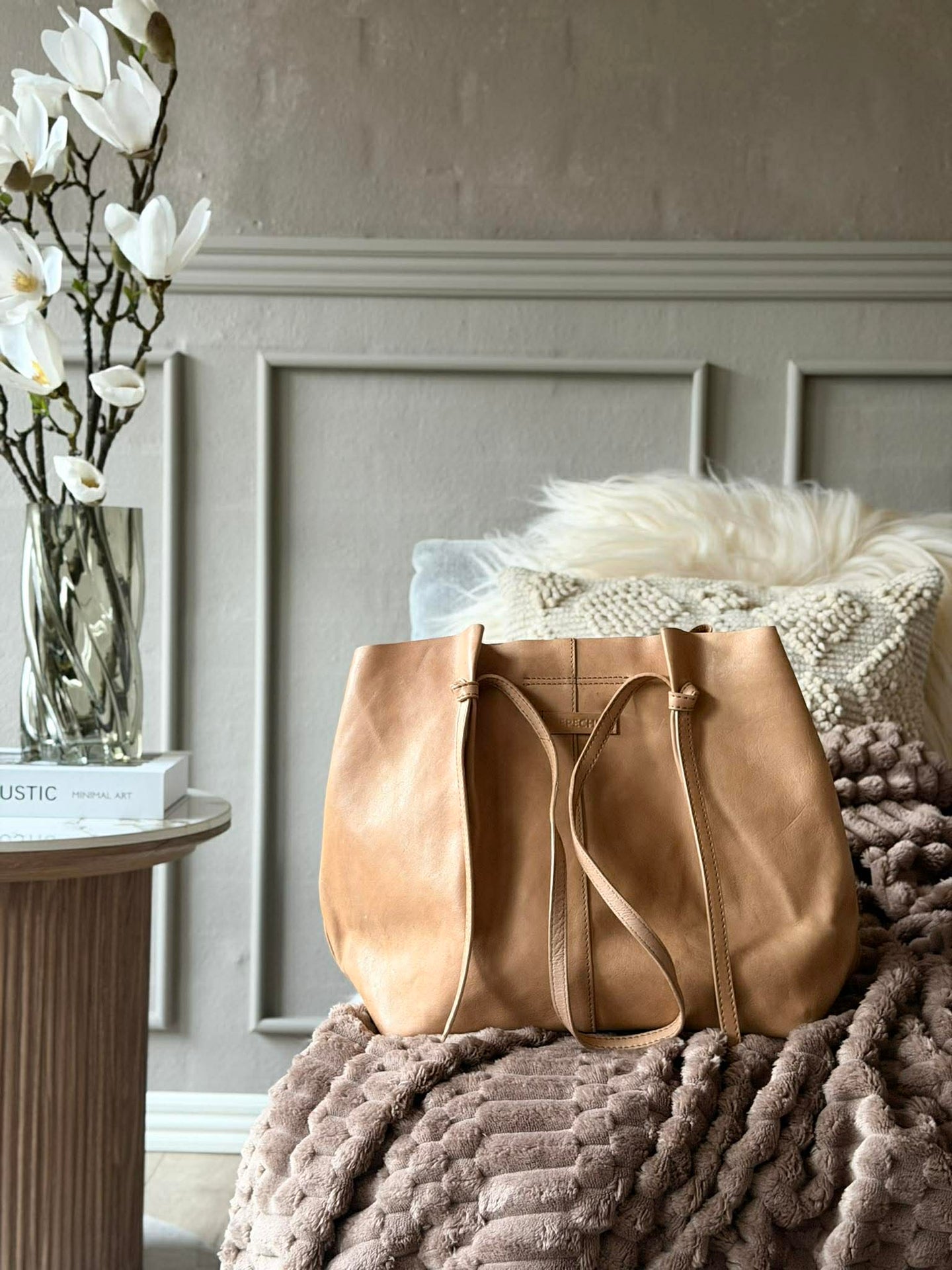 Shopper i myk skinnkvalitet - Sand