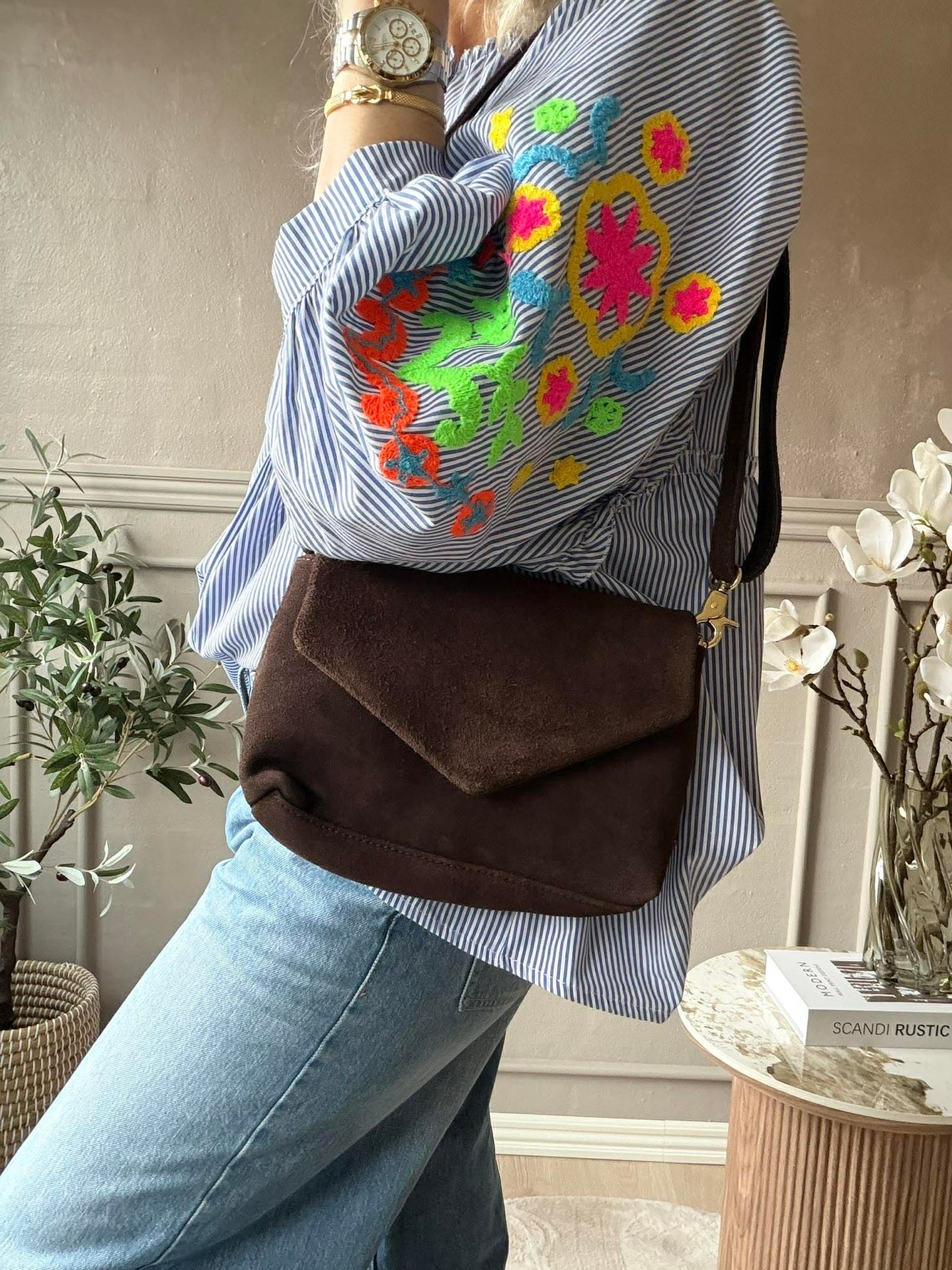 Crossover semsket skinn - Sjokolade