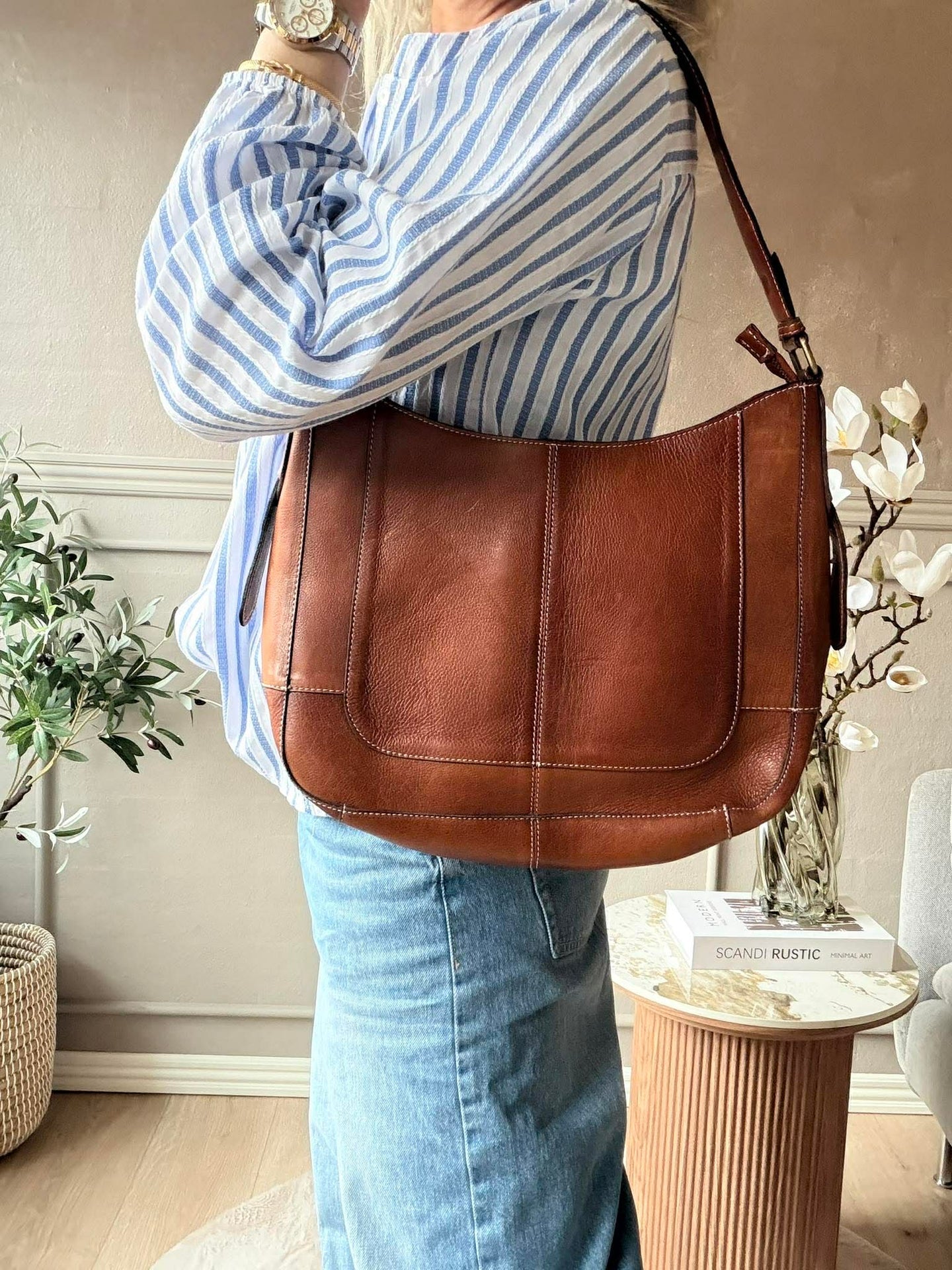 Skulderveske Neri Small - Walnut