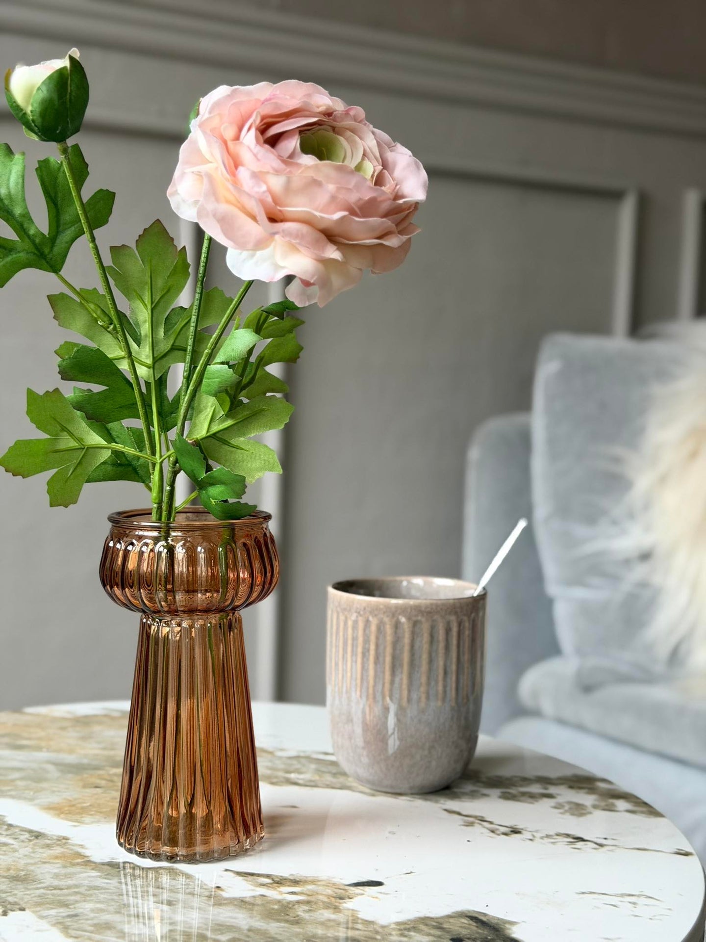 Vase brown