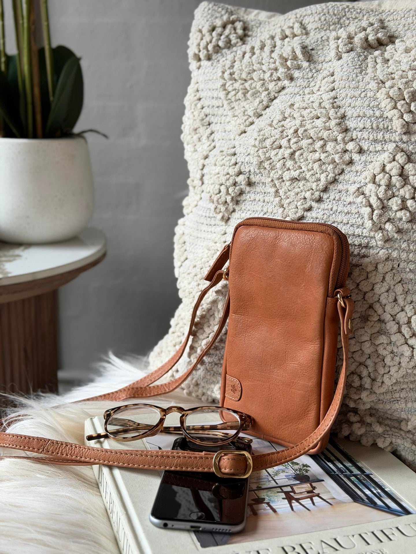 Mobilveske Misse - Cognac / gold