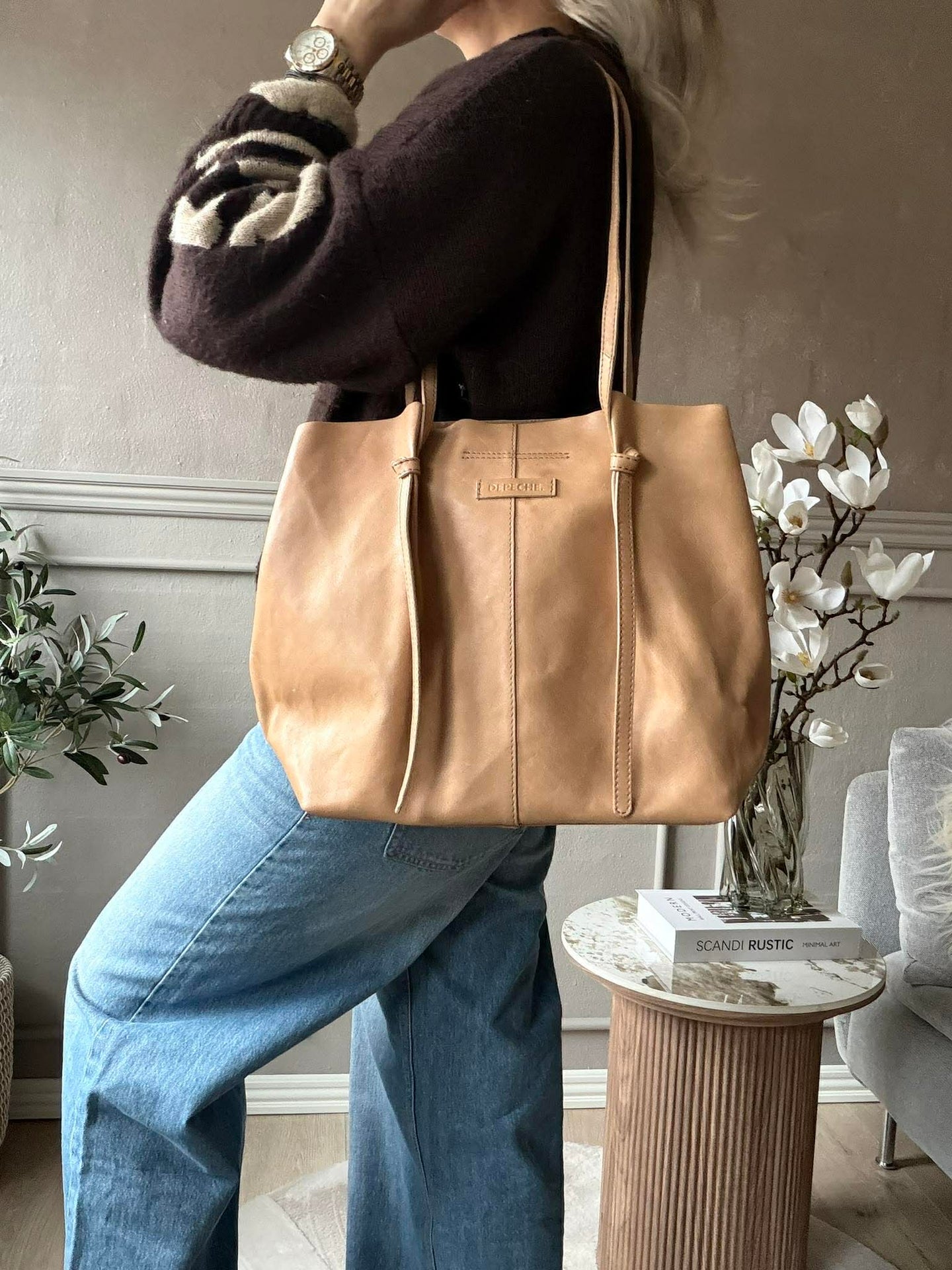 Shopper i myk skinnkvalitet - Sand