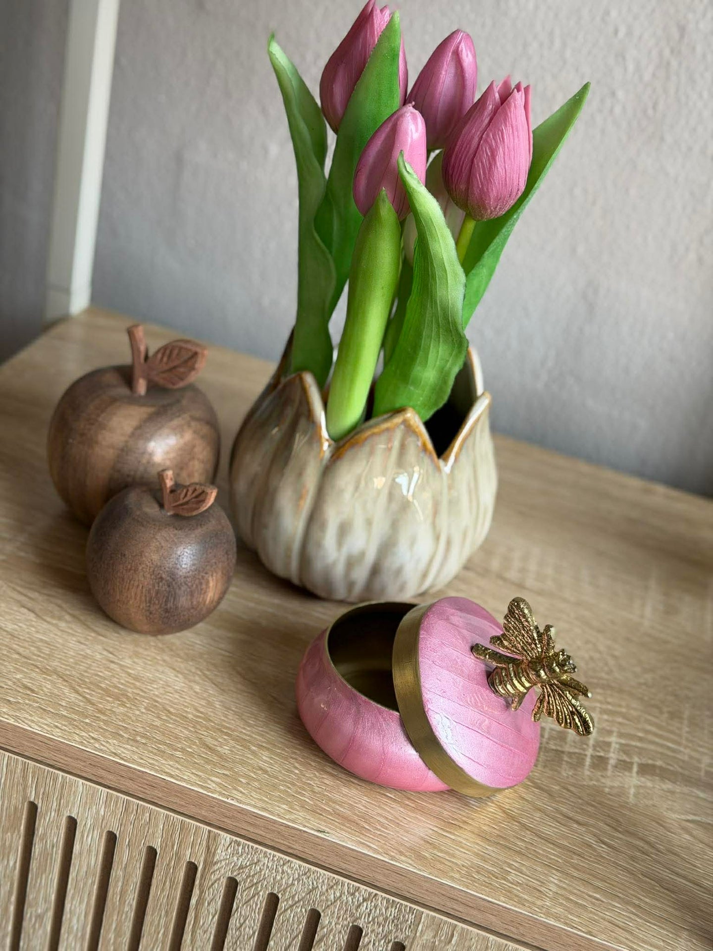Krukke med lokk – Pink med Bi