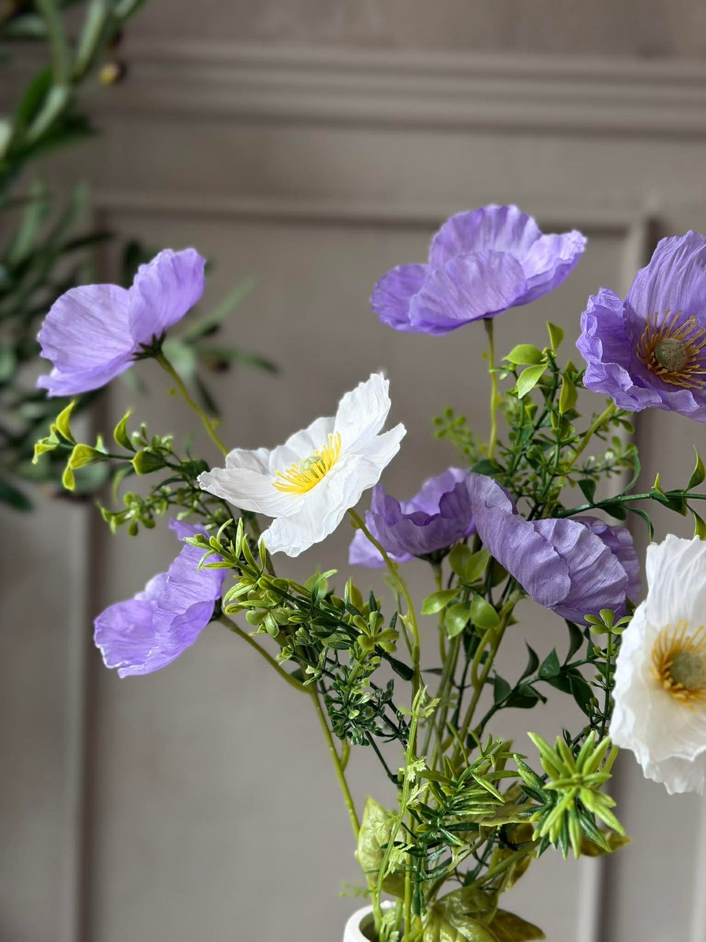 Blomster i hvit vase - Flere farger
