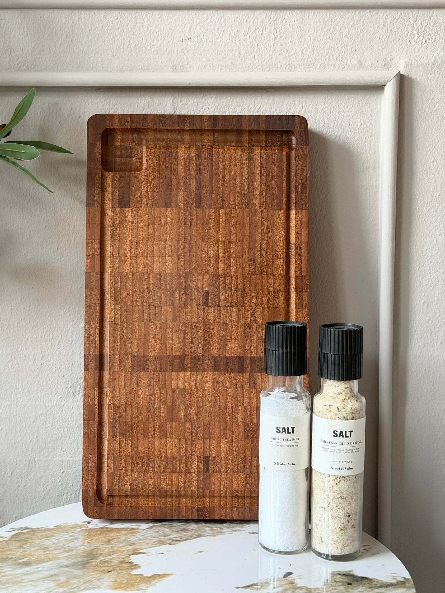 Skjærebrett med saft-rille Bambus 42x25 cm - Oljet
