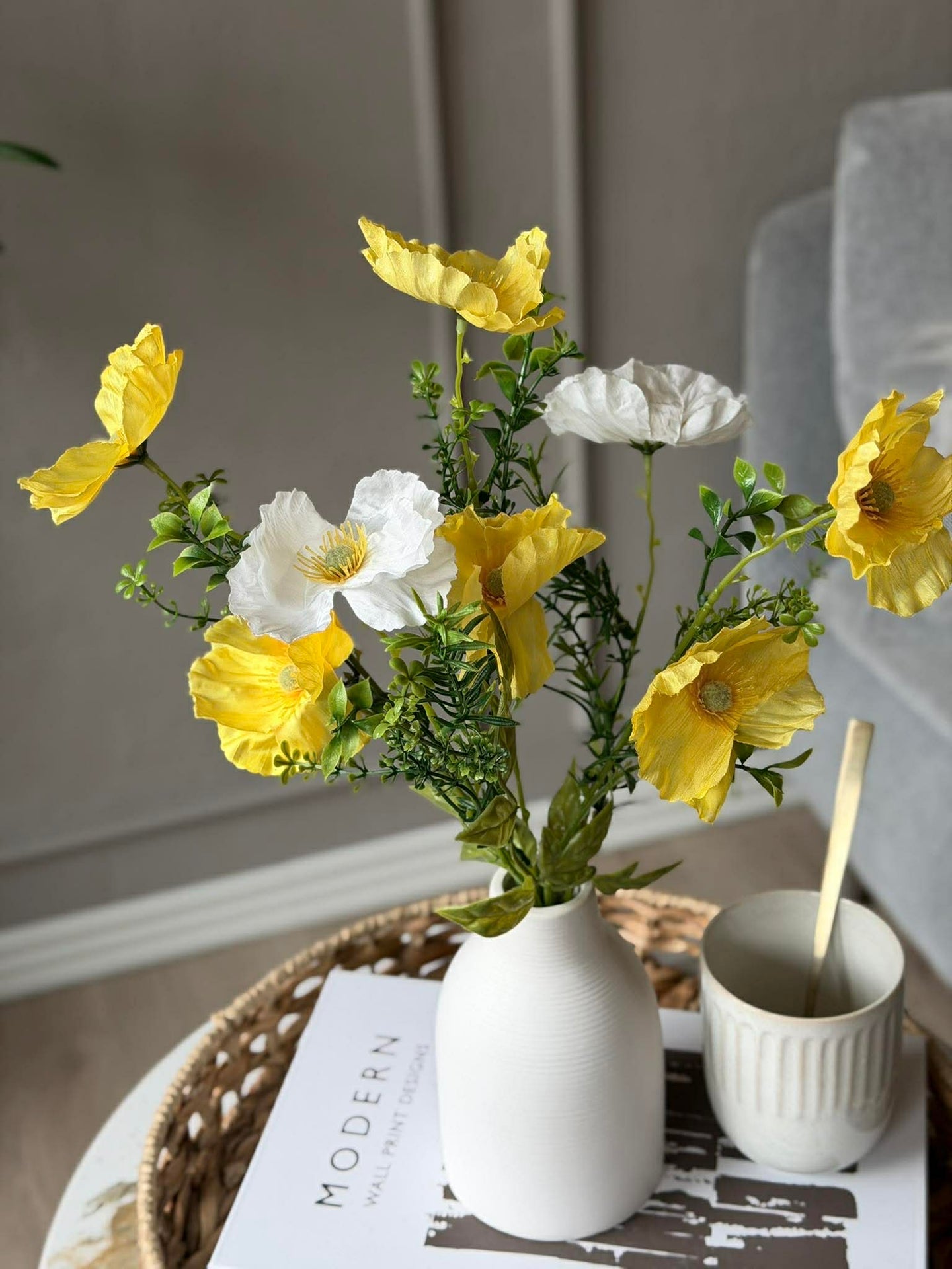 Blomster i hvit vase - Flere farger