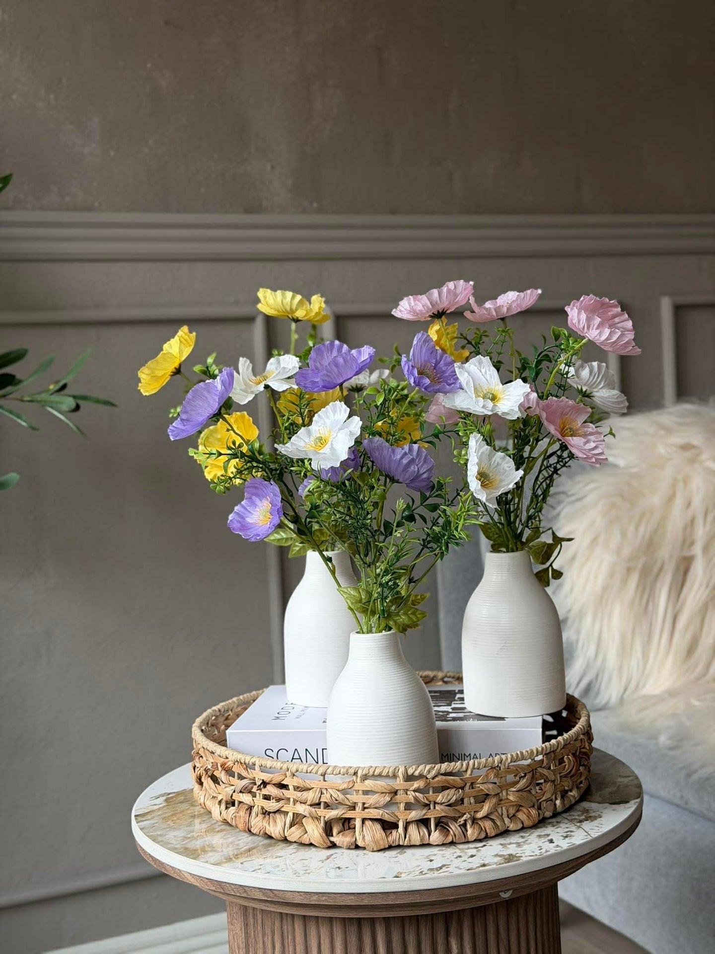 Blomster i hvit vase - Flere farger