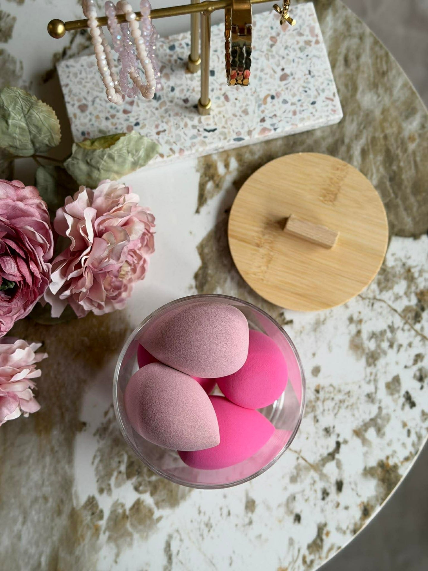 Makeup-organizer med svamper - Rund