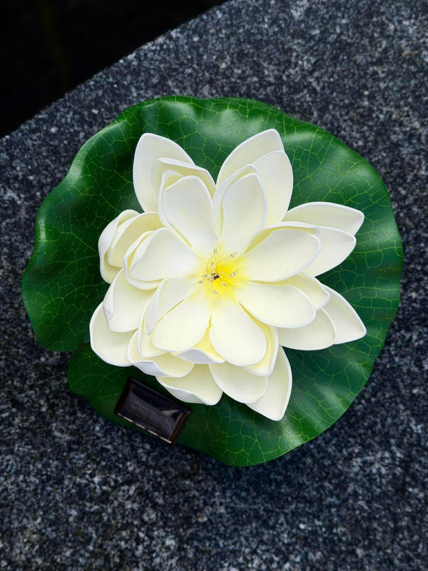 Solcelle LOTUS – Hvit