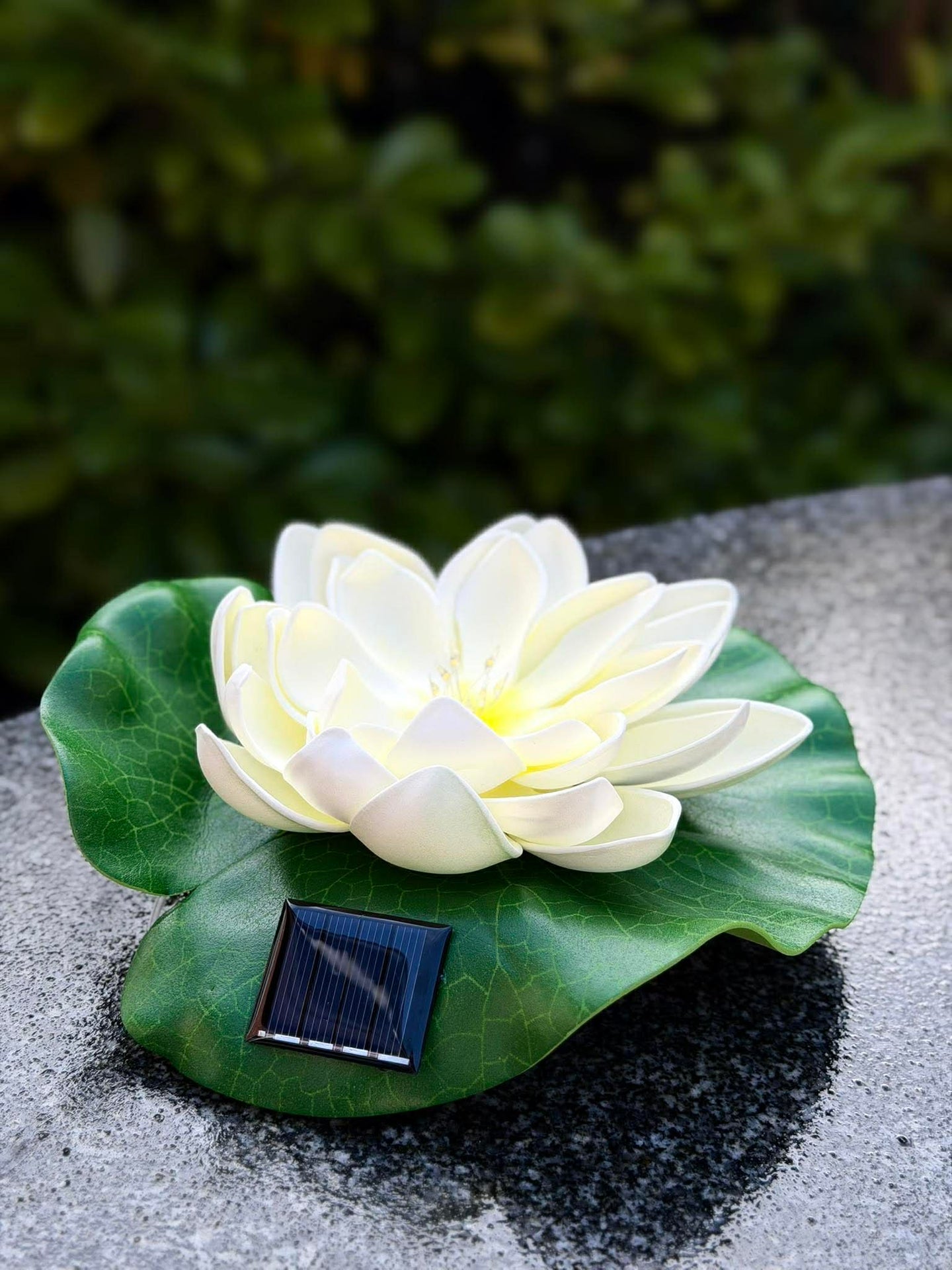 Solcelle LOTUS – Hvit