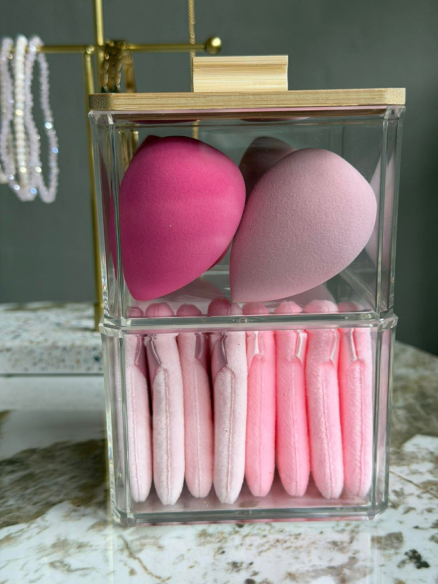 Makeup-organiser med svamper - 2 lag