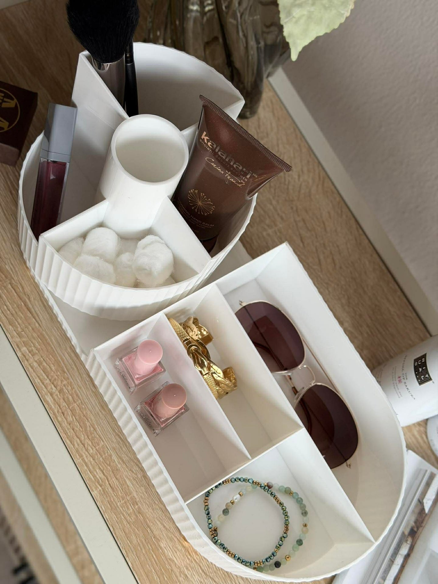 Makeup-organizer 9 rom med dreiefunksjon