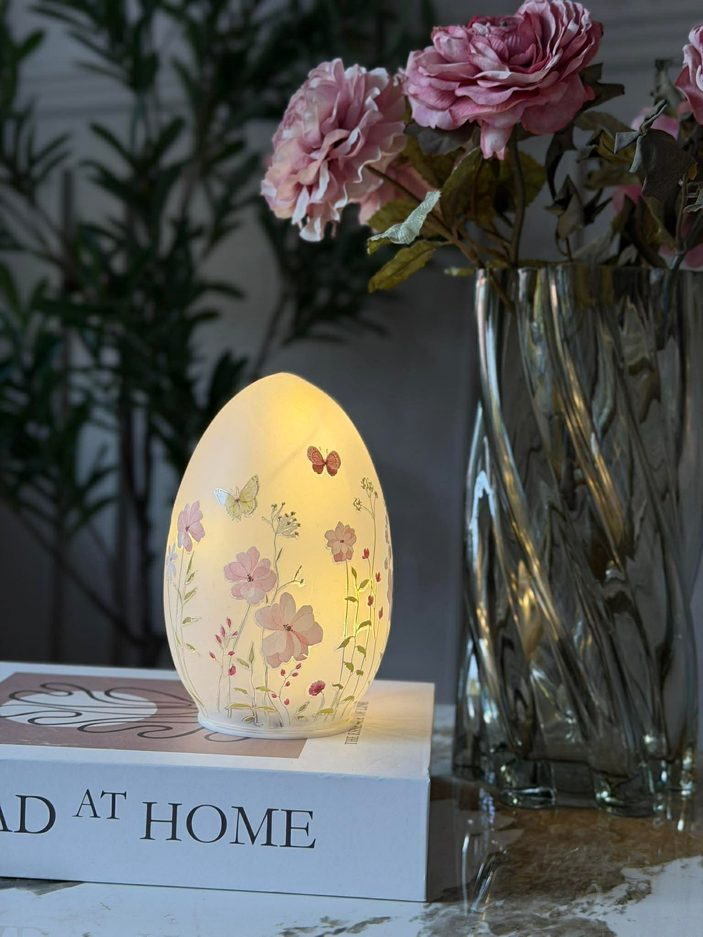 Lampe LED med blomster