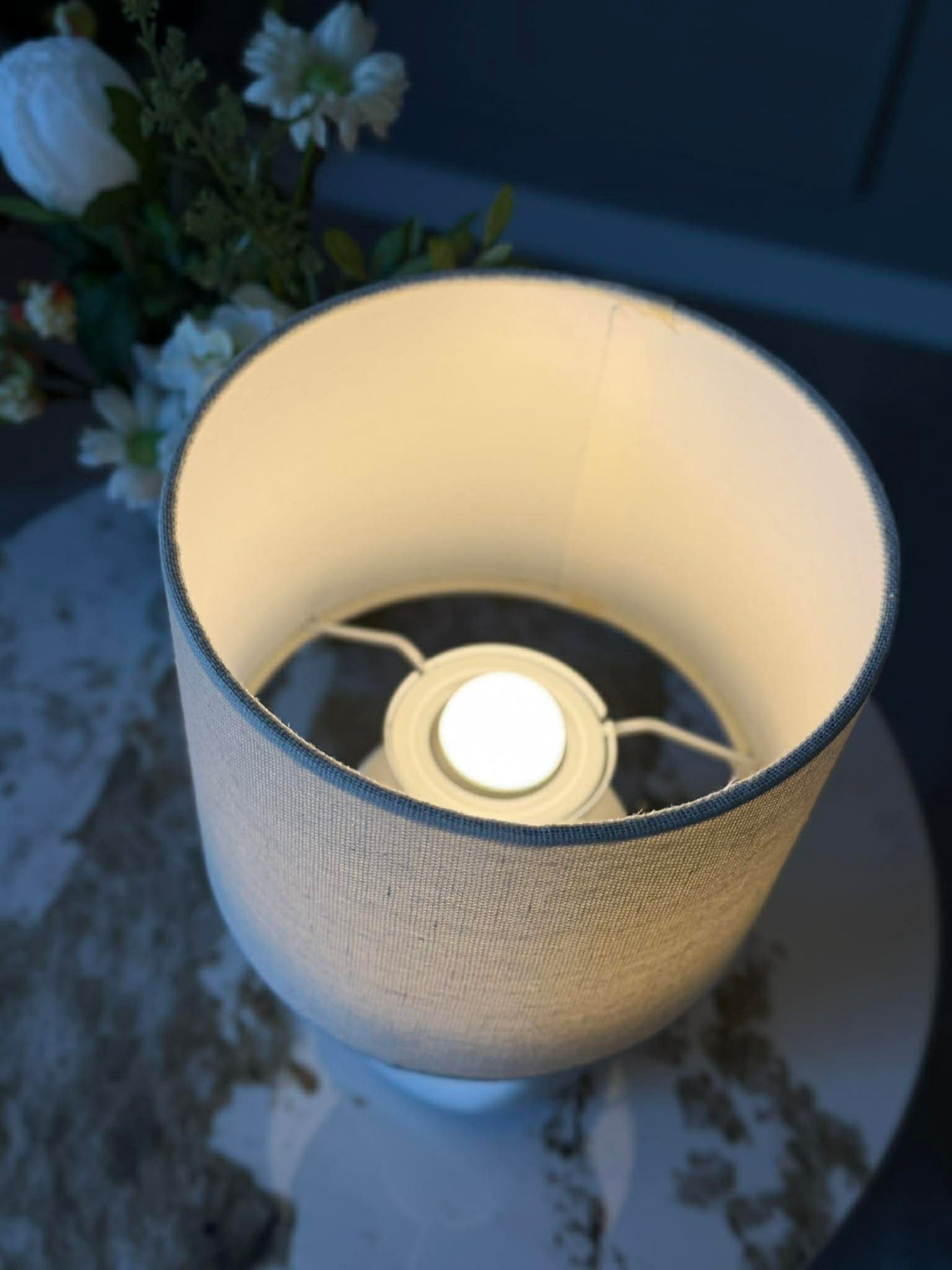 Oppladbar bordlampe med touch