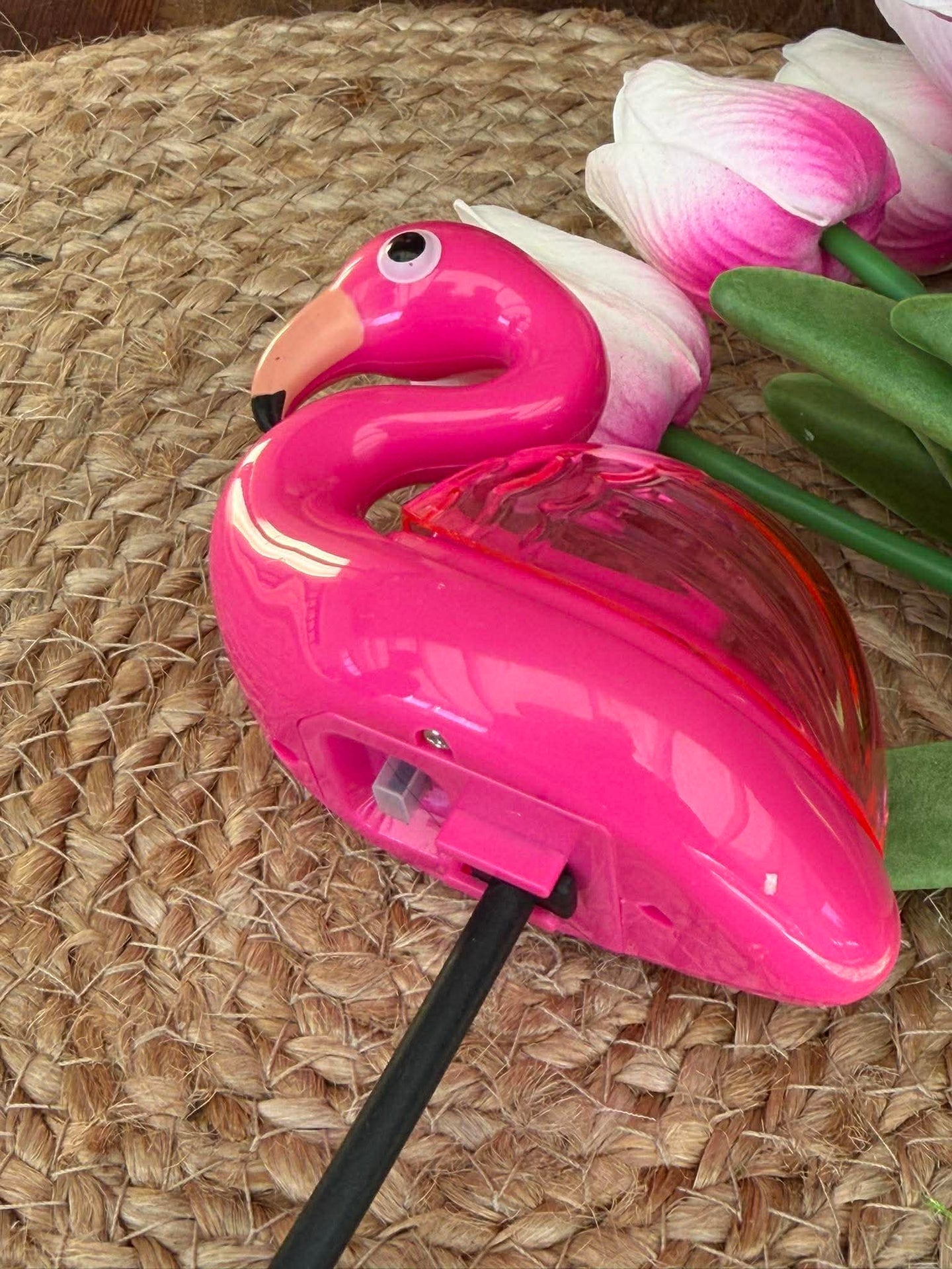 Flamingo på spyd - Solcelledrevet
