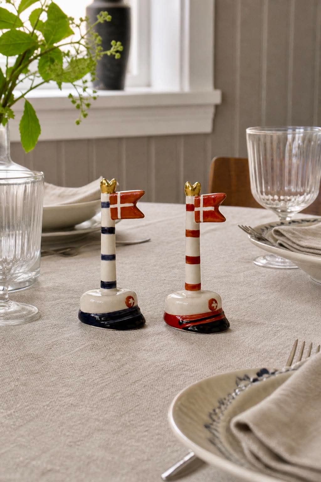 Studentflagg med striper 12 cm - Flere farger