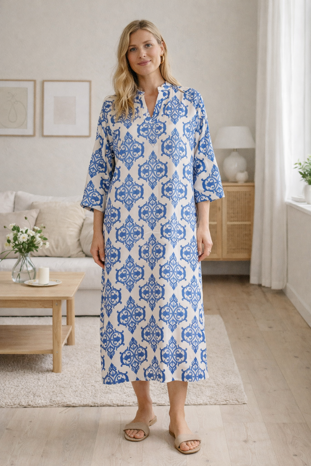 ZENTHA satinkjole - Off White Blue