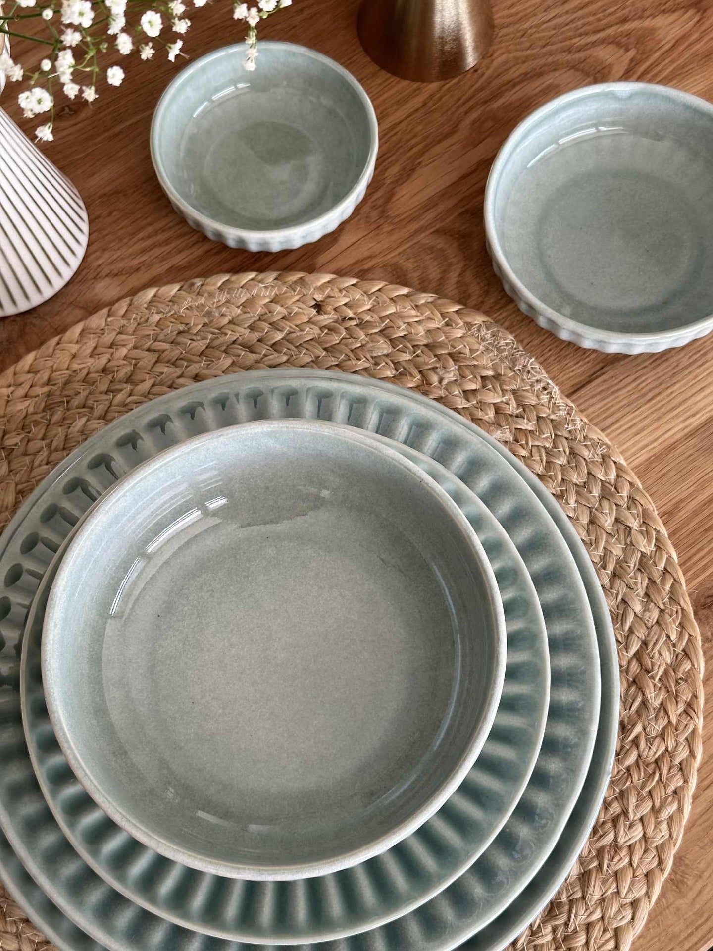 Skål VIGA stripet stentøy - Mint flere størrelser