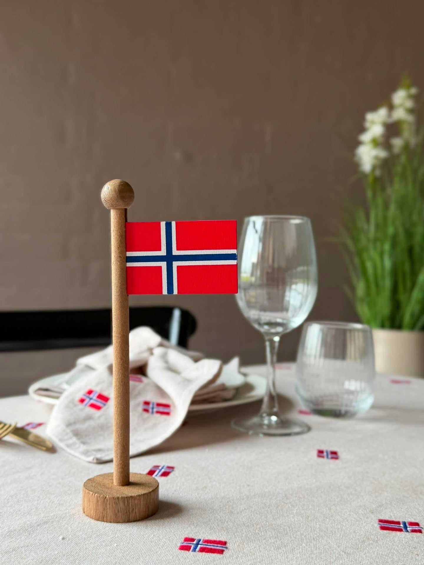 Norsk Flagg wood - Flere størrelser