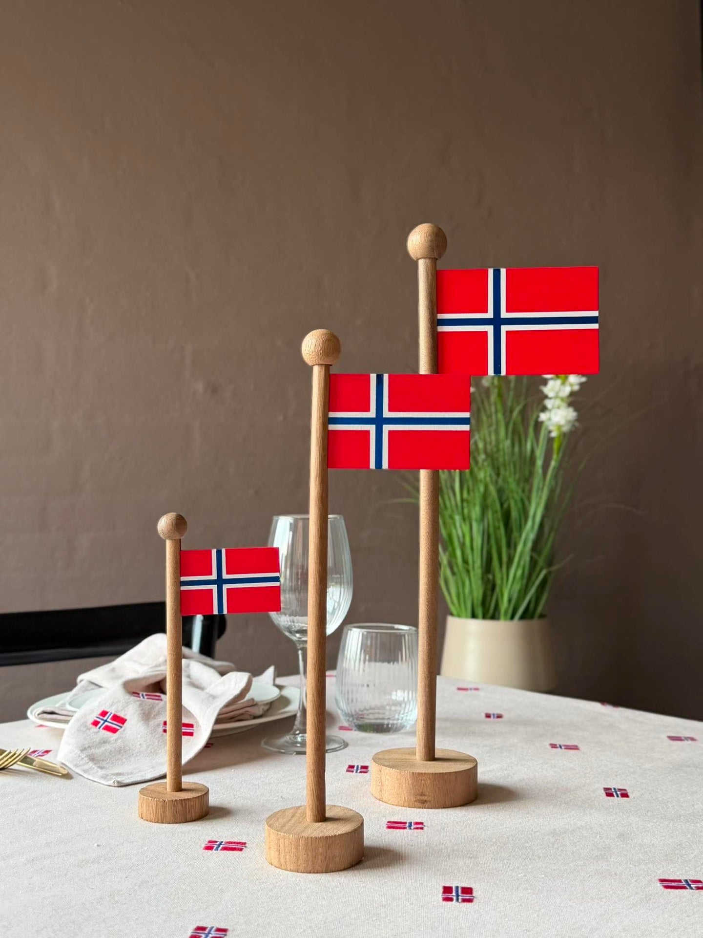 Norsk Flagg wood - Flere størrelser