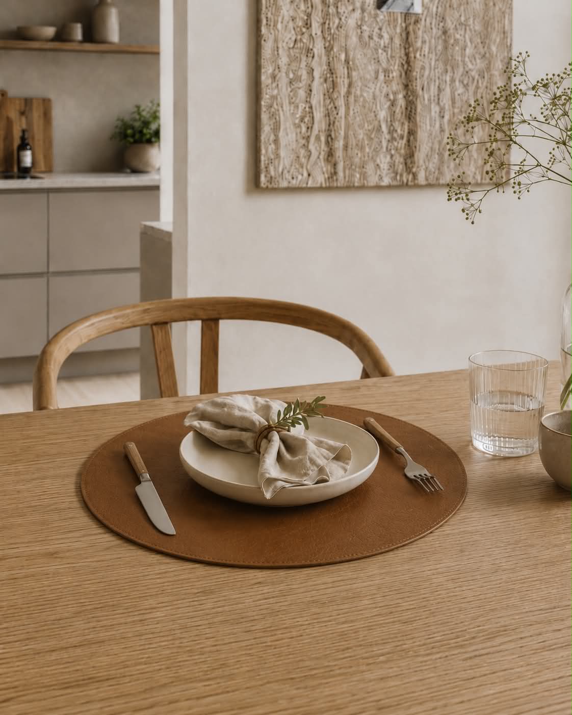 Bordbrikke Rund – Vendbar Cognac / Natur