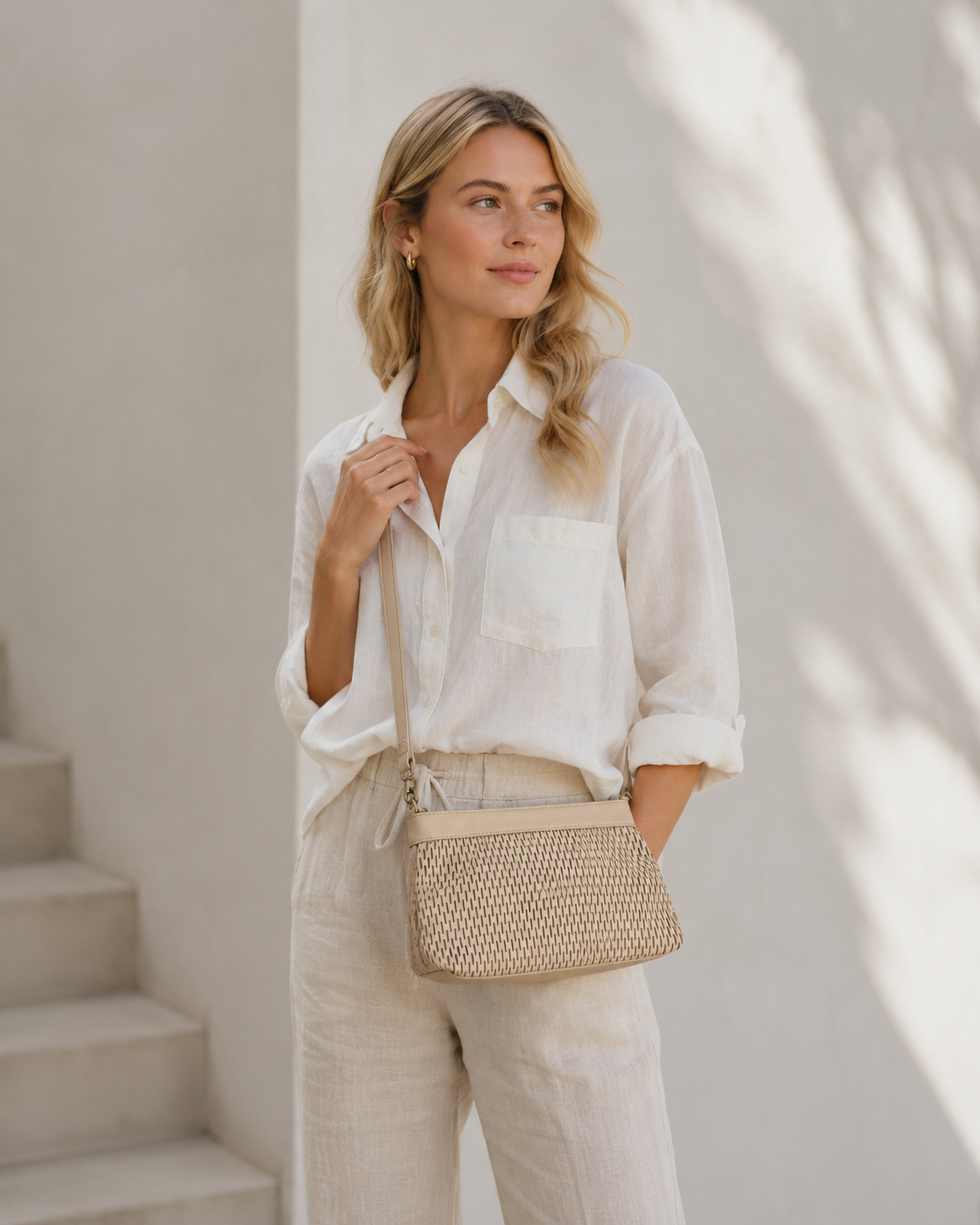 Clutch med perforert mønster - Sand
