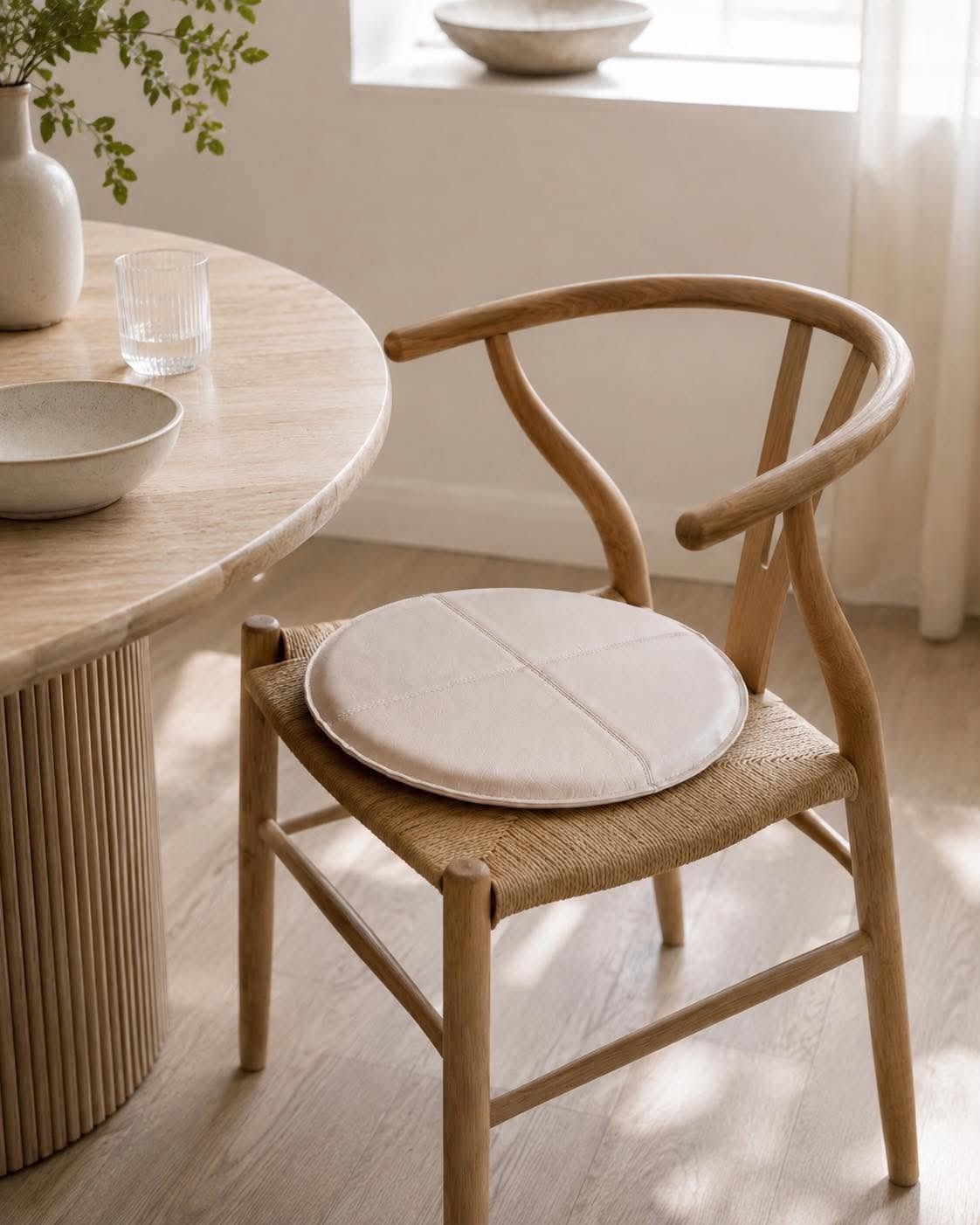 Pute i lær - Beige Dia 38cm