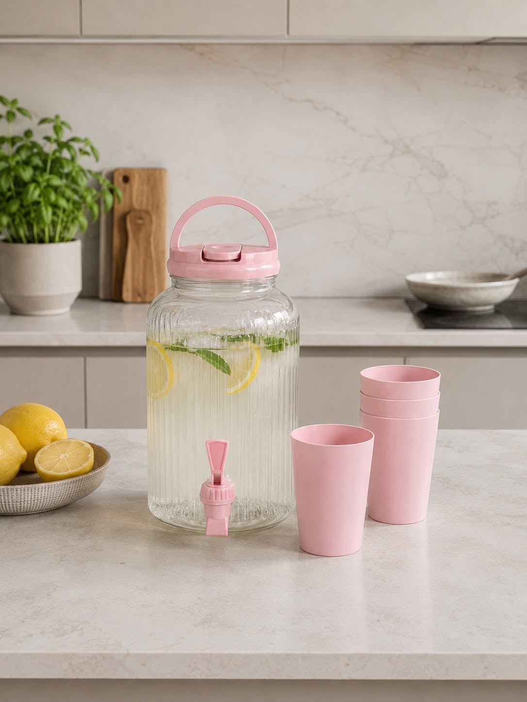 Dispenser med drikkeglass - flere farger
