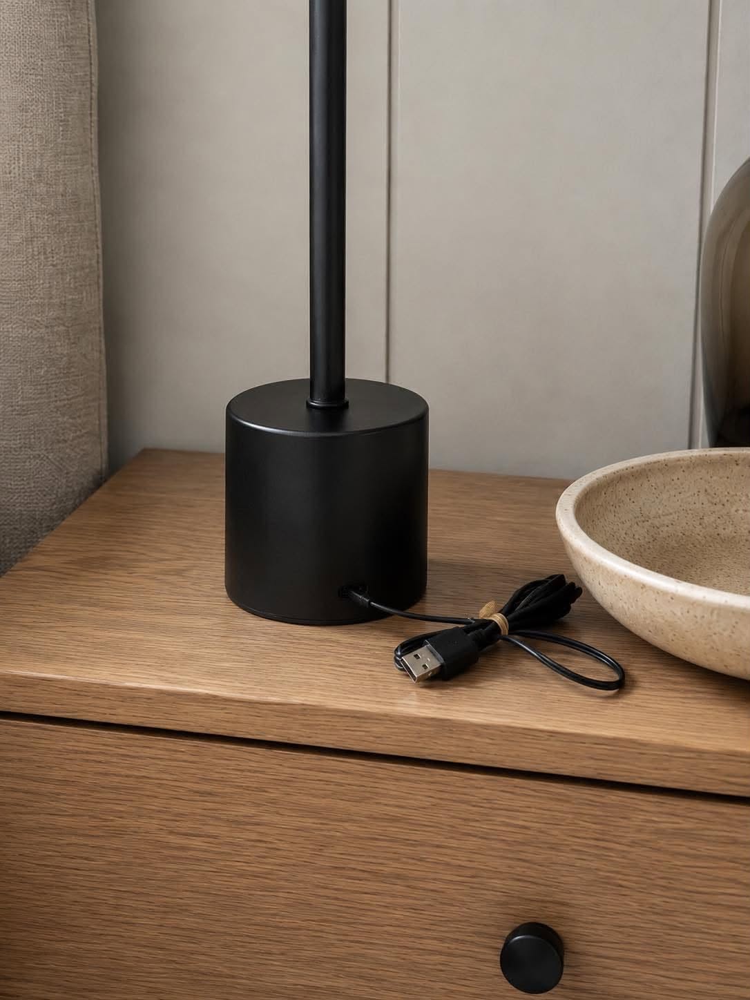 LED bordlampe BLACK - oppladbar med touch
