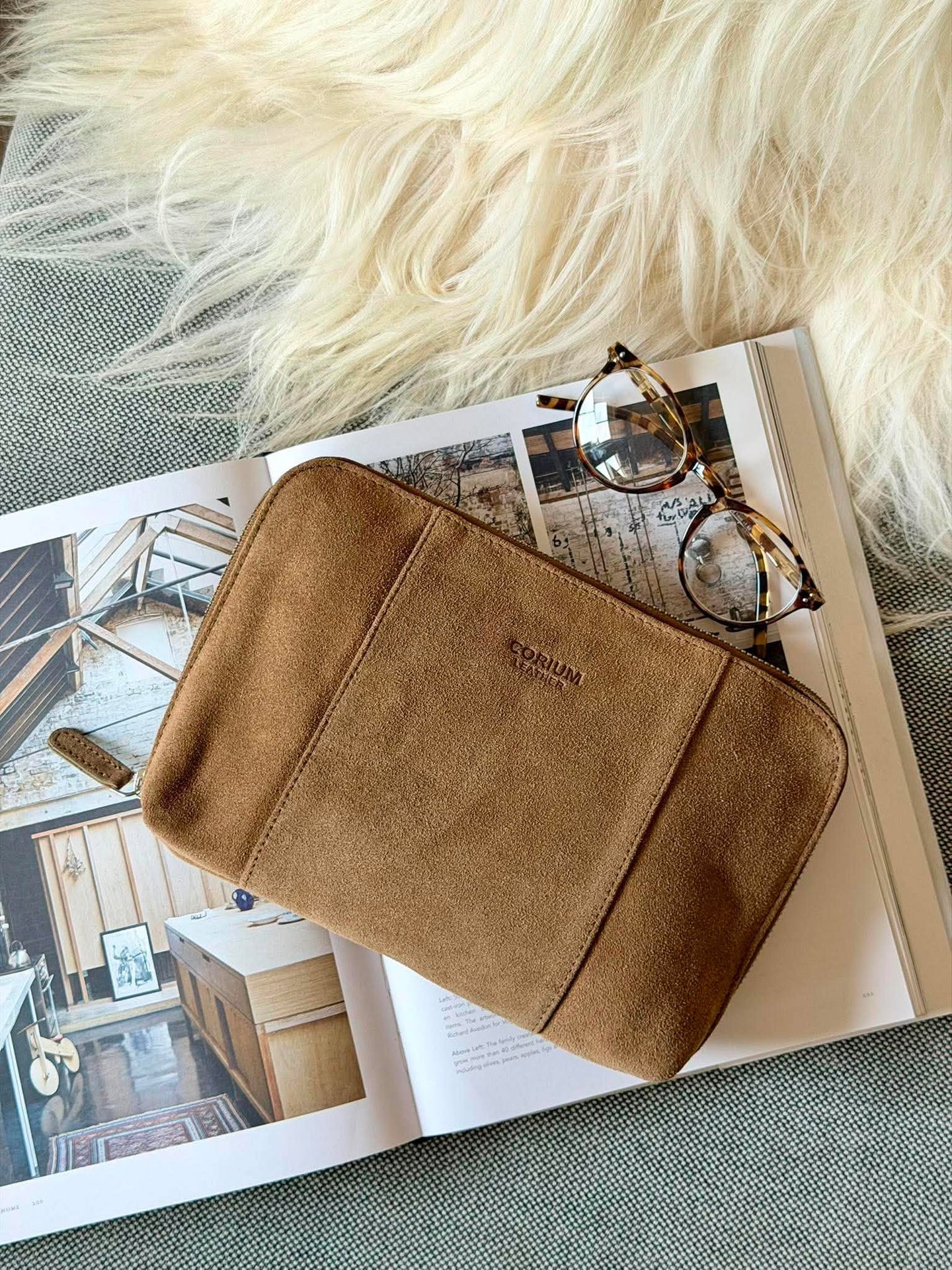 Clutch semsket skinn camel