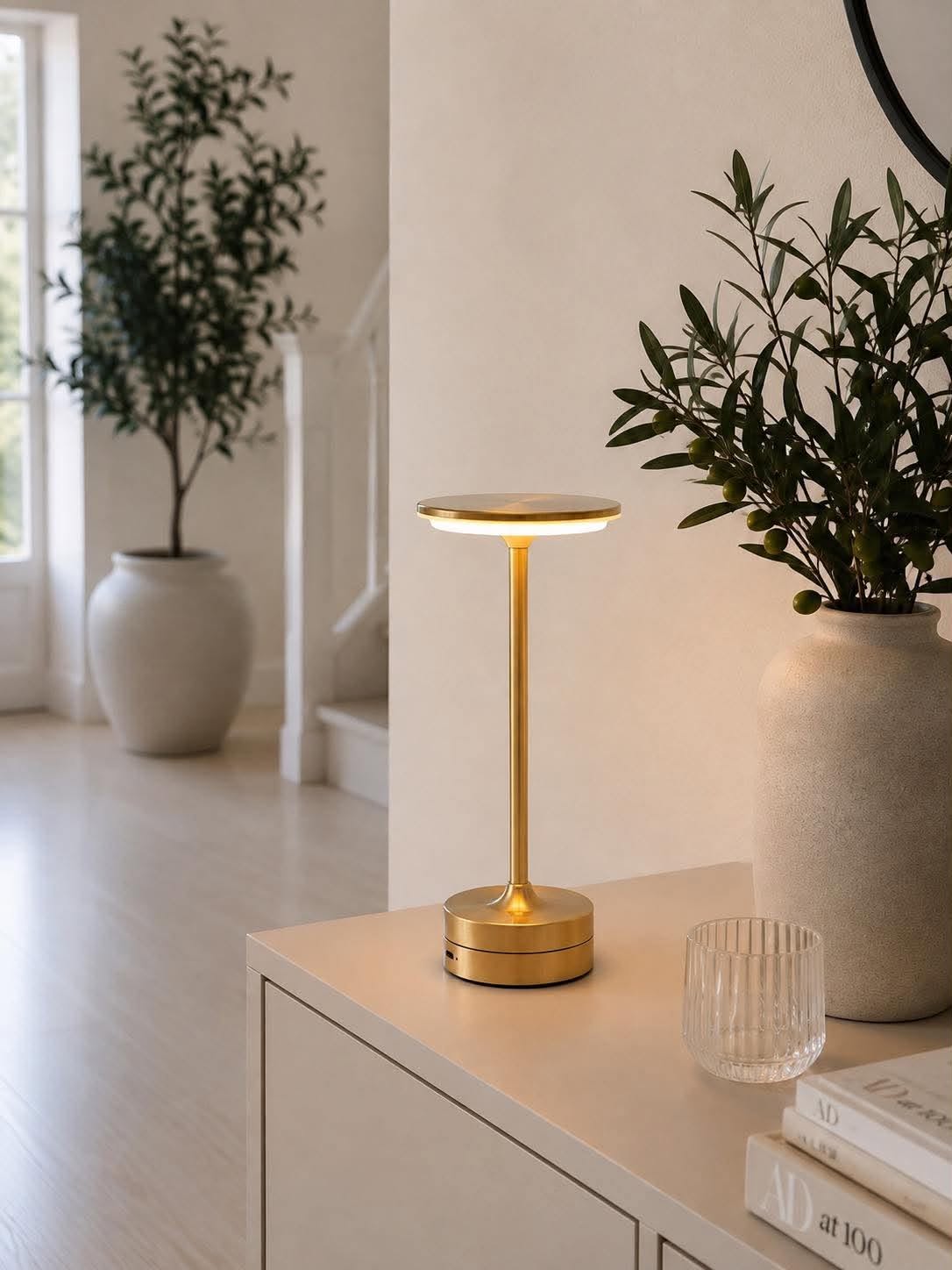 LED Bordlampe oppladbar – Lux Golden