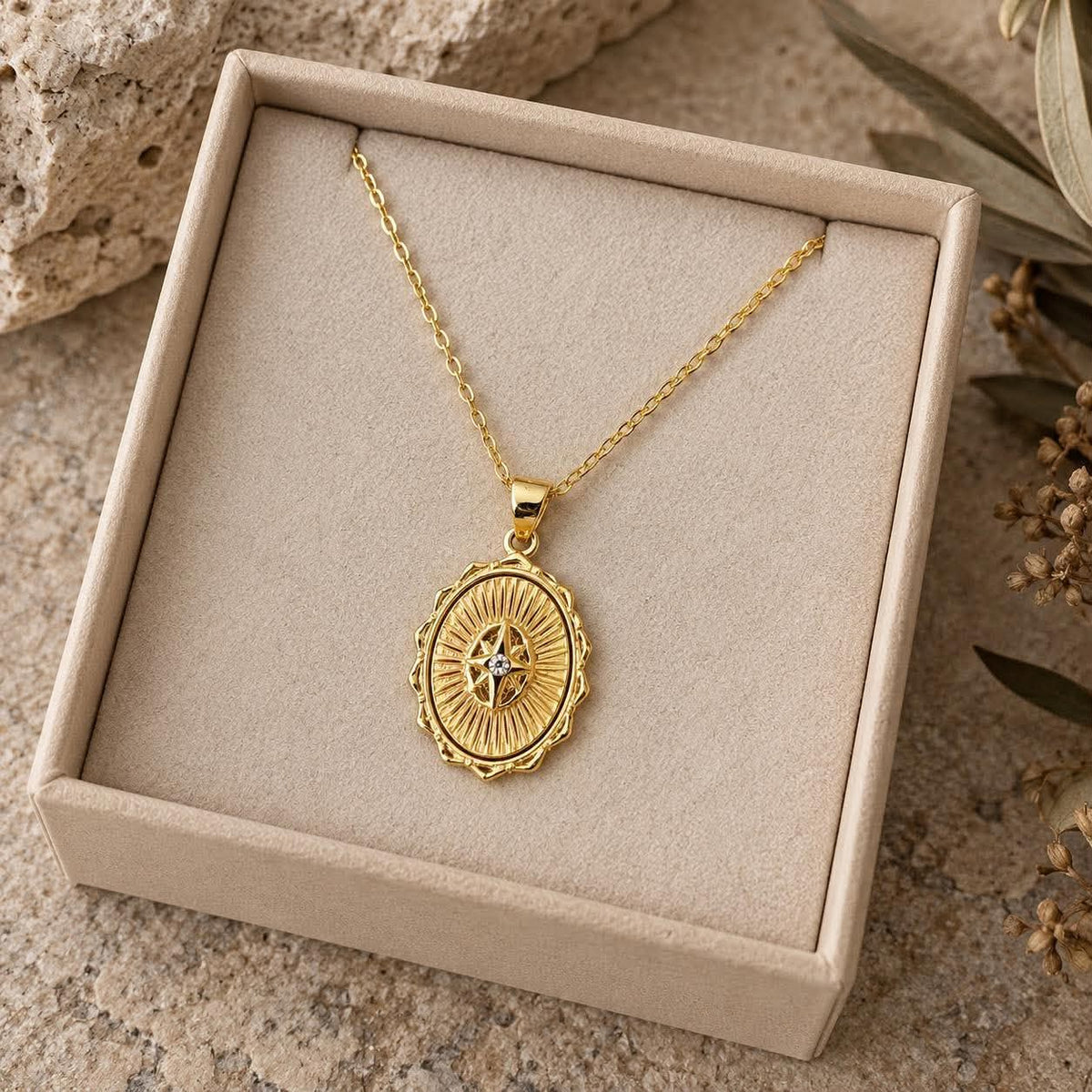 Halskjede Maria 18K forgylt