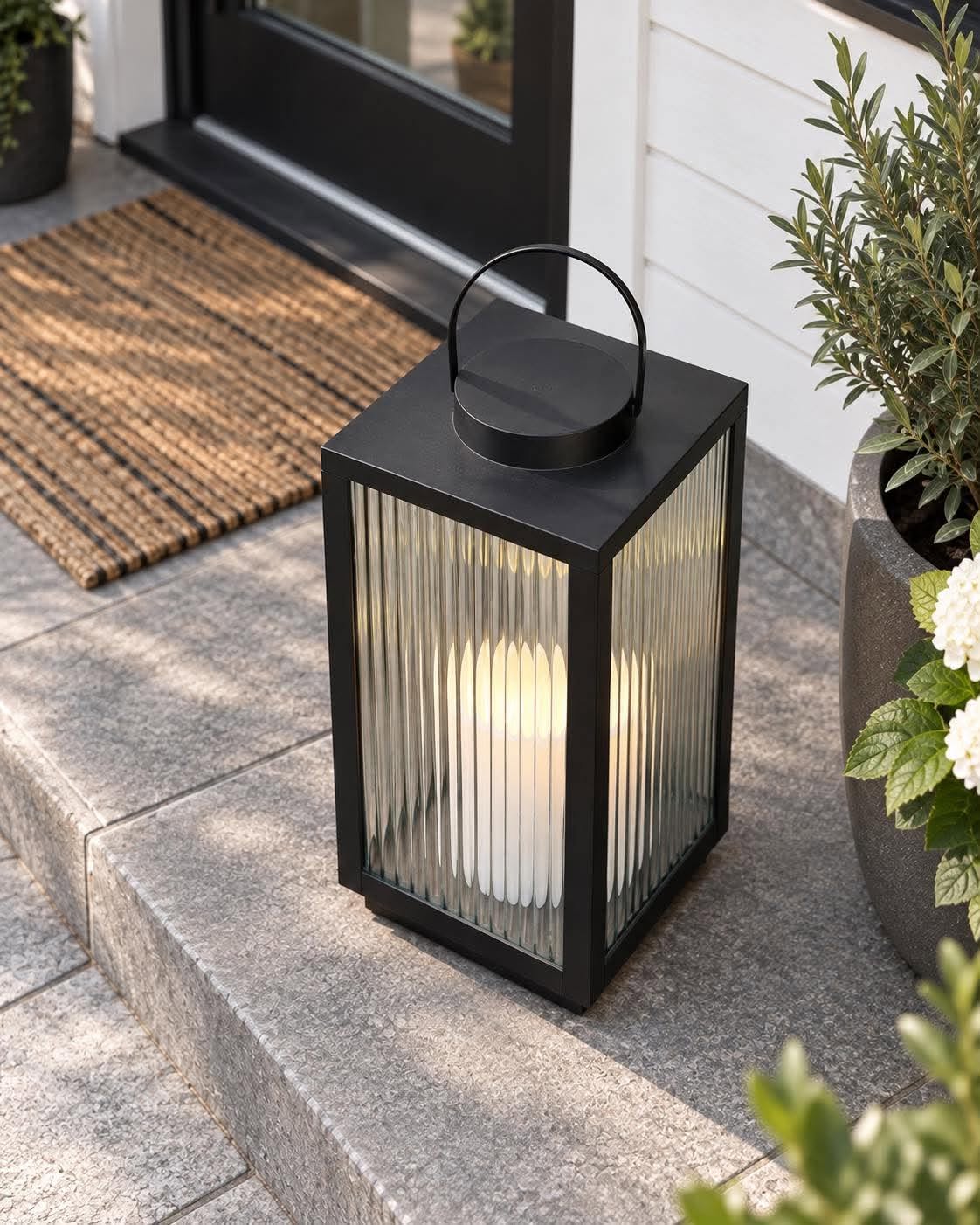 Lanterne Nordic med bloklys og timer
