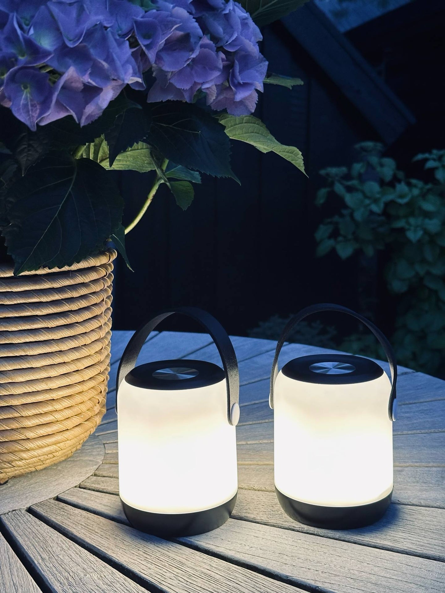 LED touch-lanterne med stropp