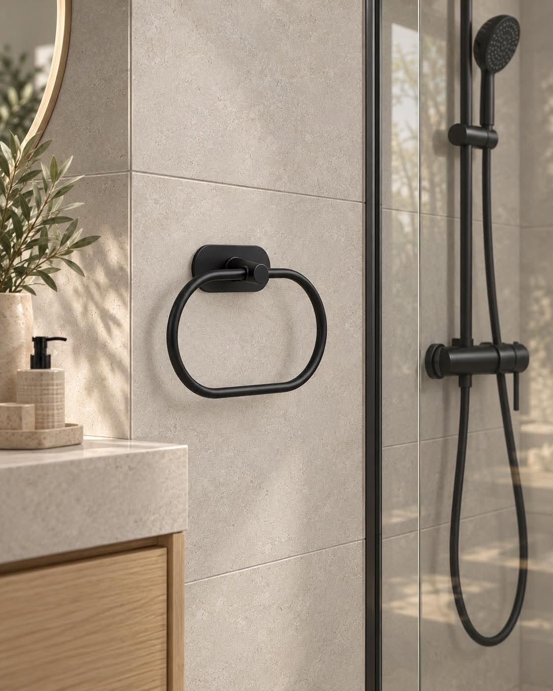 Håndkleholder i sort metall – veggmontert