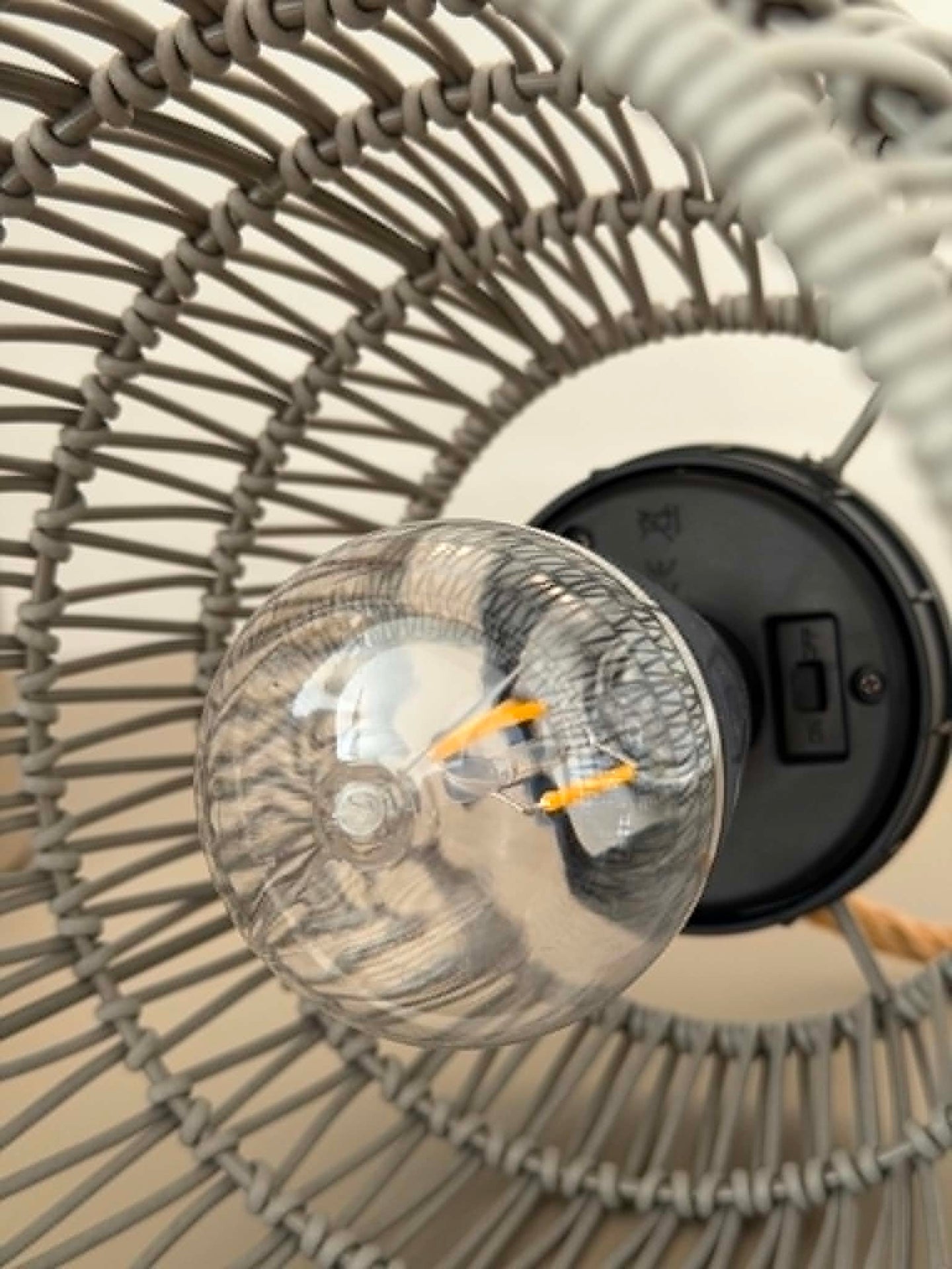Lampe med solcelle - Grå