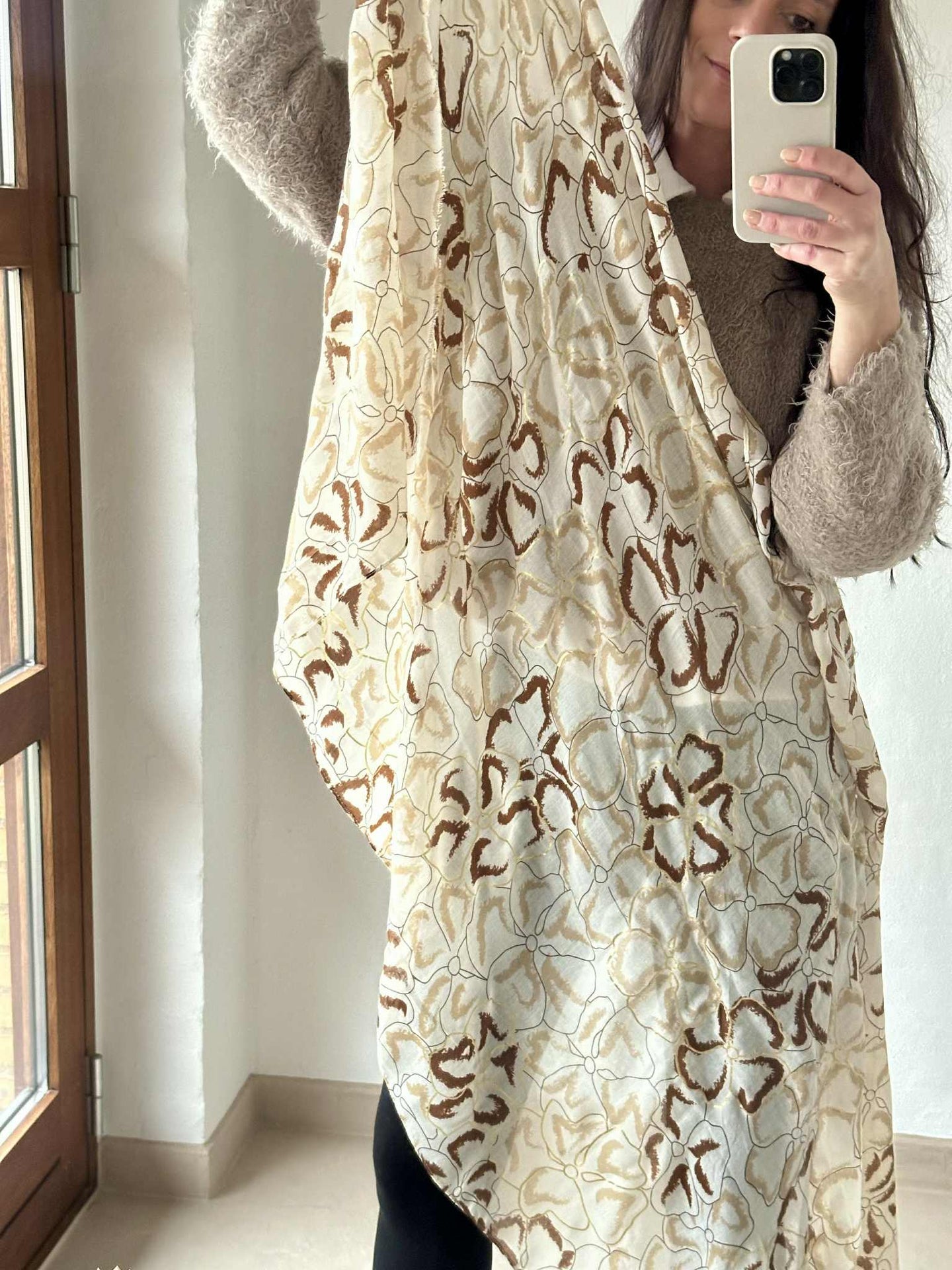 Skjerf Medina - beige / gull