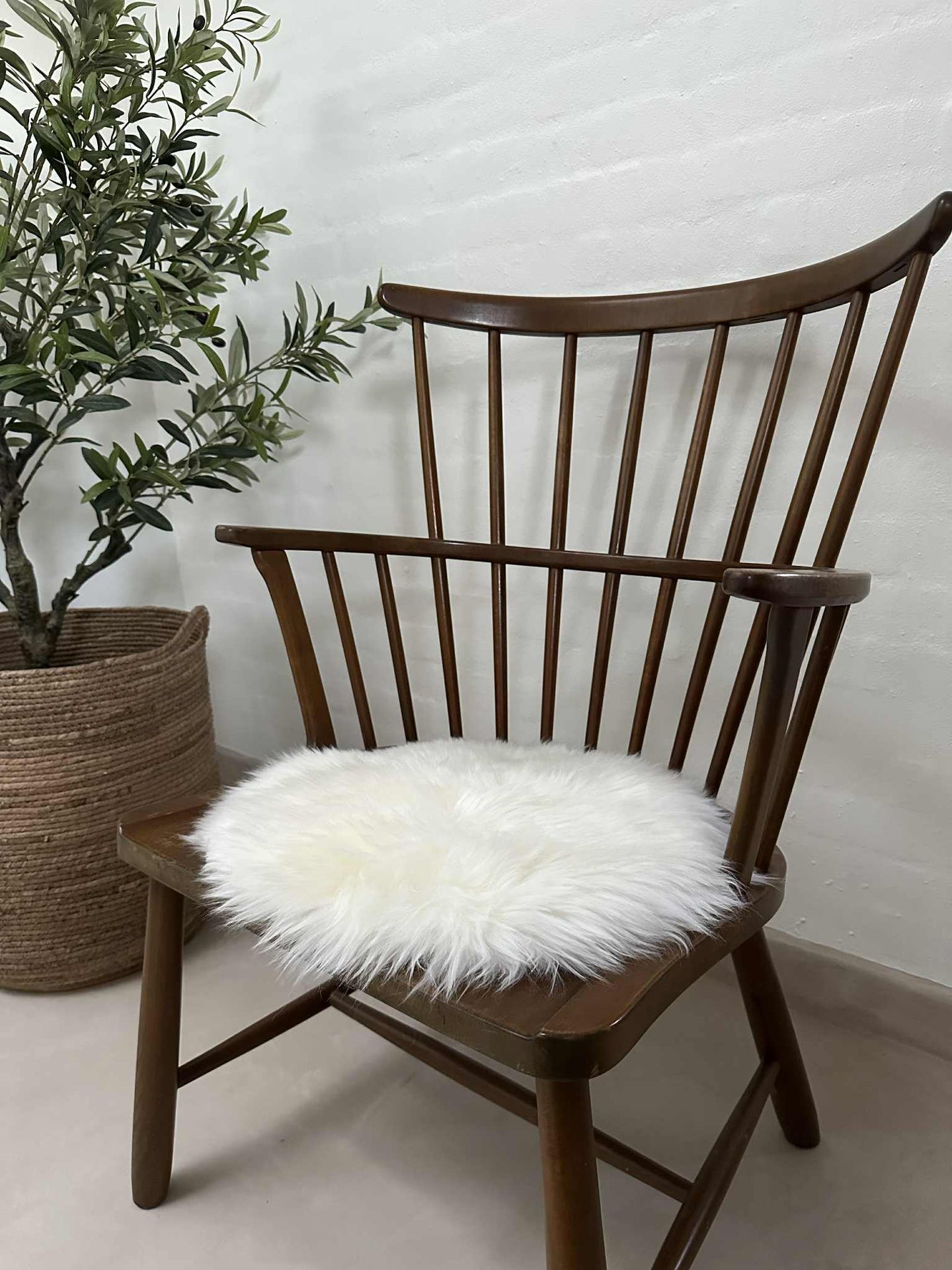 Seteskinn Ø 34 cm - Hvitt lammeskinn