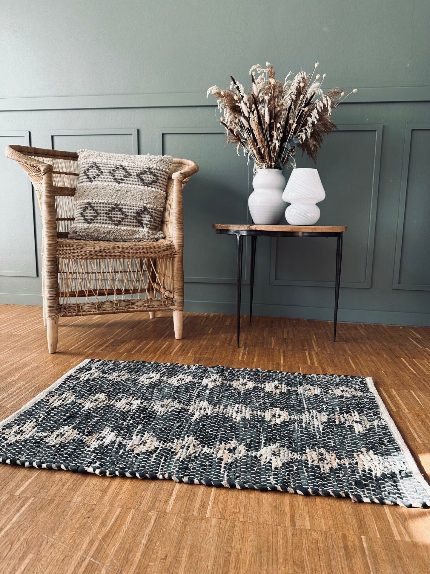 Gulvteppe i flettet skinn – 60x90 cm