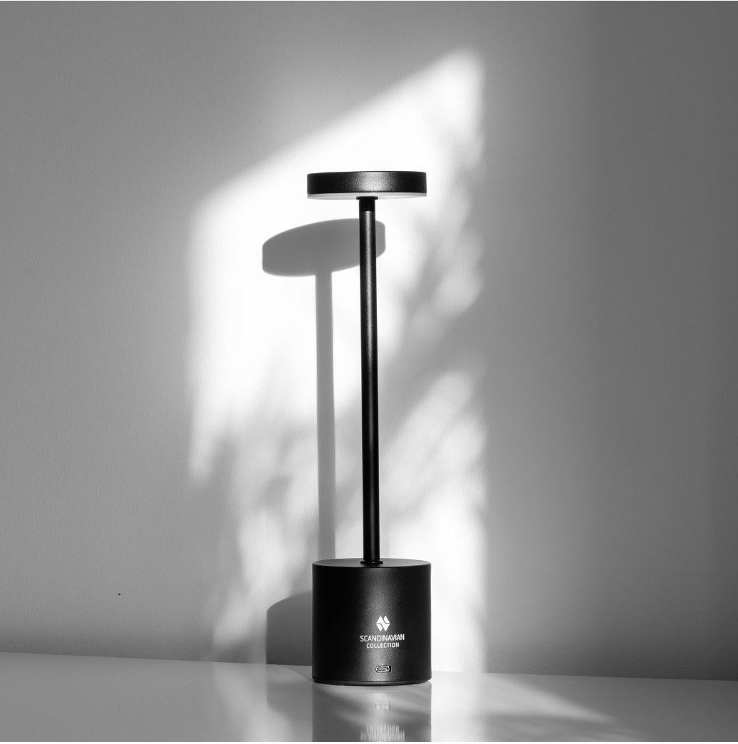 Touch bordlampe i svart