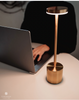 Touch bordlampe i gull